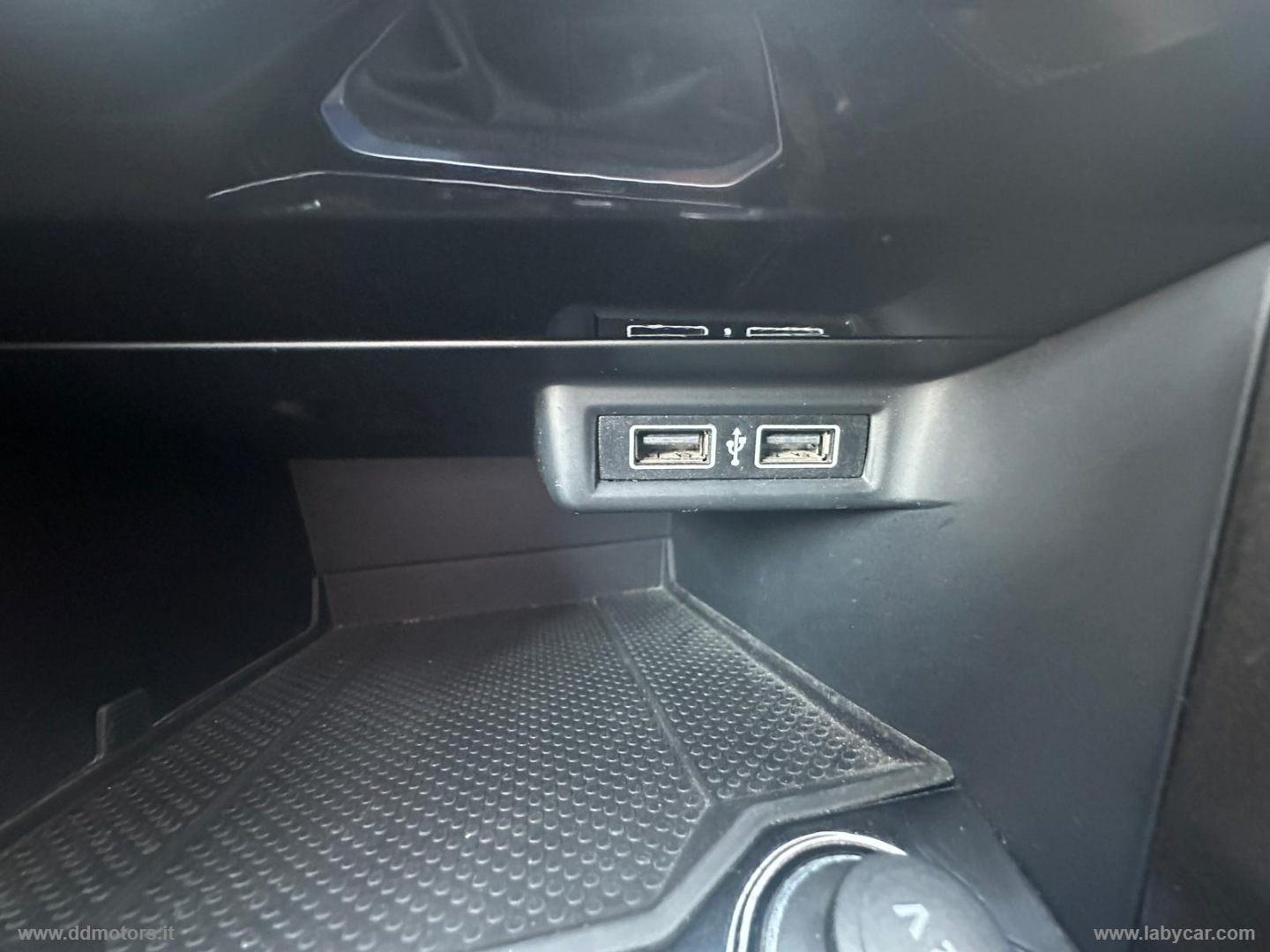 T-Roc 1.6 TDI SCR Style BlueMotion Tech. *NEOPATENTATI* - immagine 26