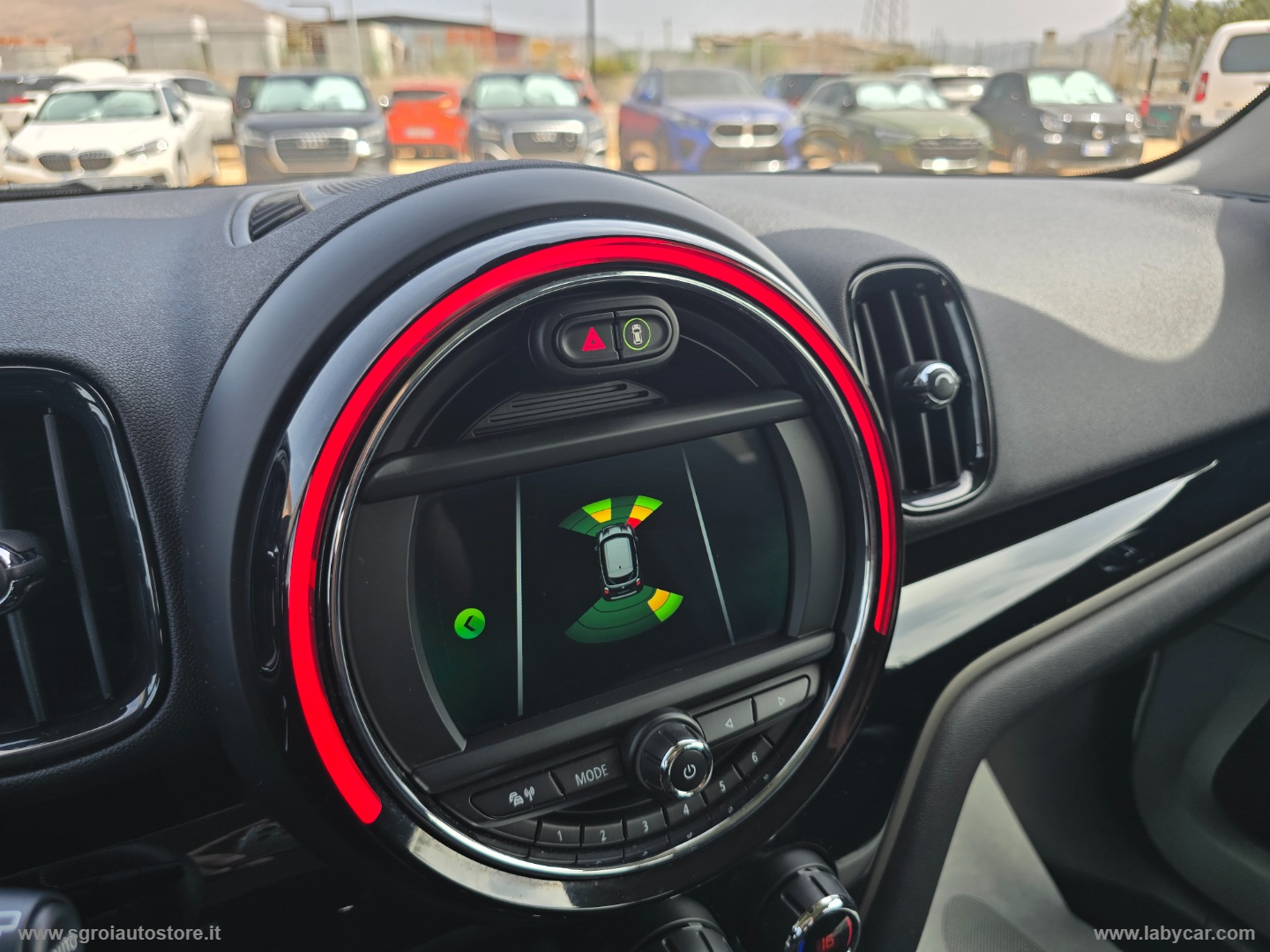 Mini Cooper SD Hype Countryman ALL4 Aut. - immagine 26
