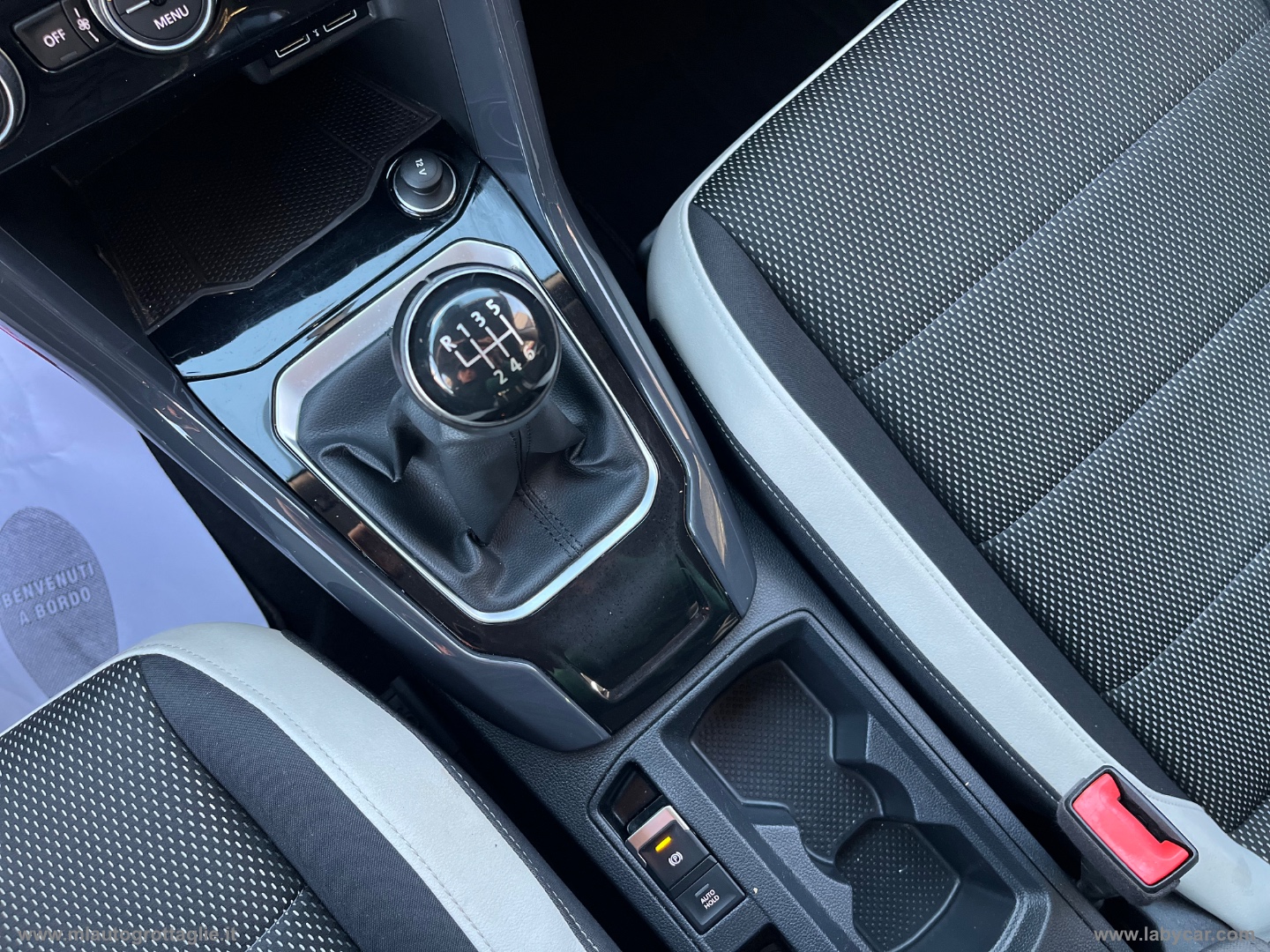 T-Roc 1.6 TDI SCR Advanced BlueMot.Tech. - immagine 26