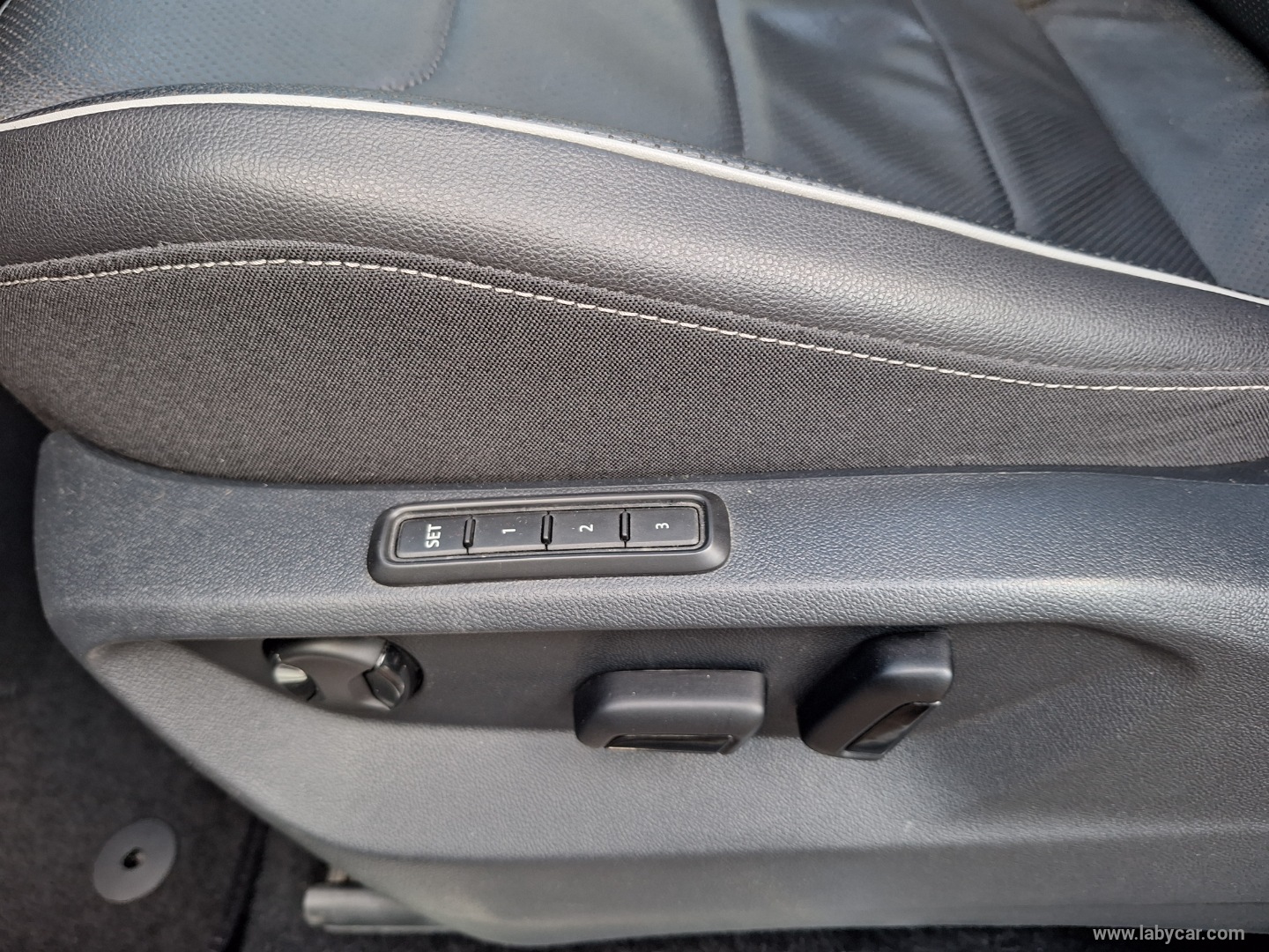 Tiguan Allsp. 4MOTION R-LINE TETTO PELLE - immagine 26