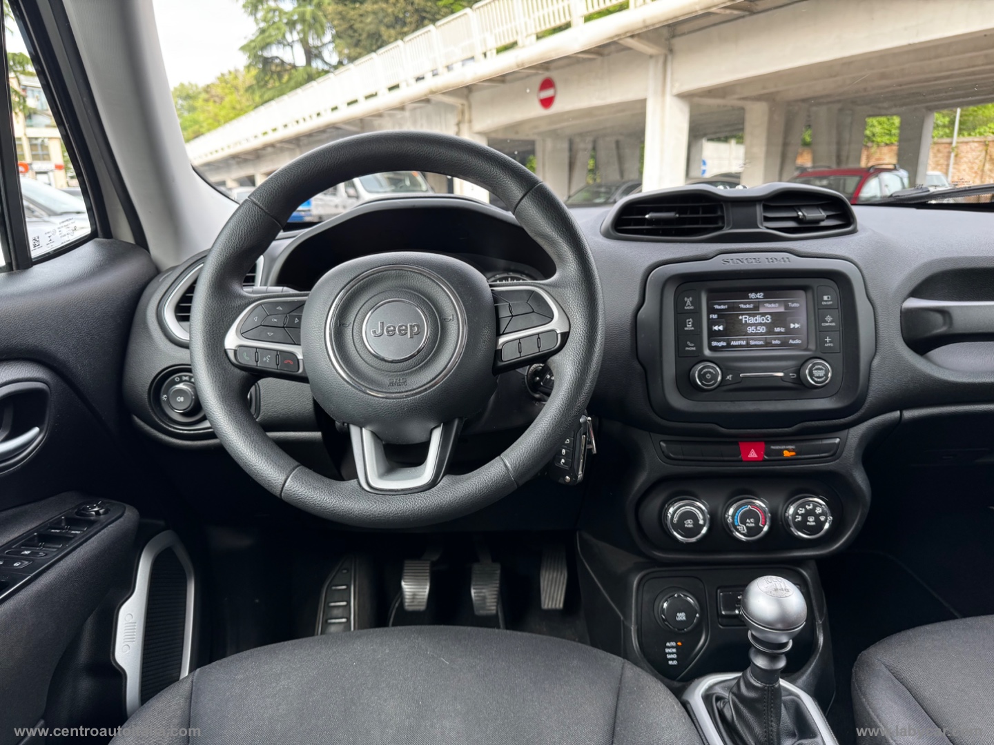 Renegade 2.0 Mjt 4WD Active Drive Sport - immagine 26