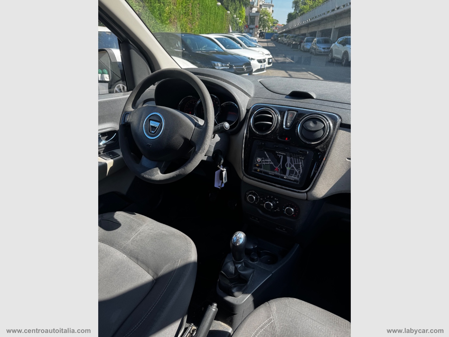 Logan 1.5 dCi 8V 90 CV Ambiance 7 POSTI - immagine 26