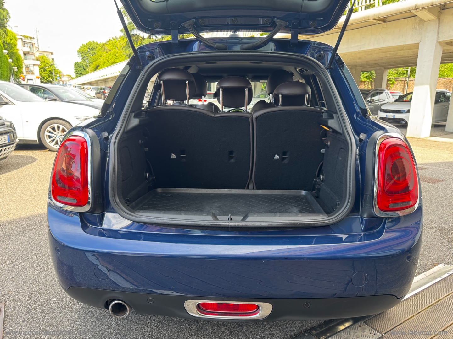 Mini Cooper D Business XL 5 porte - immagine 26