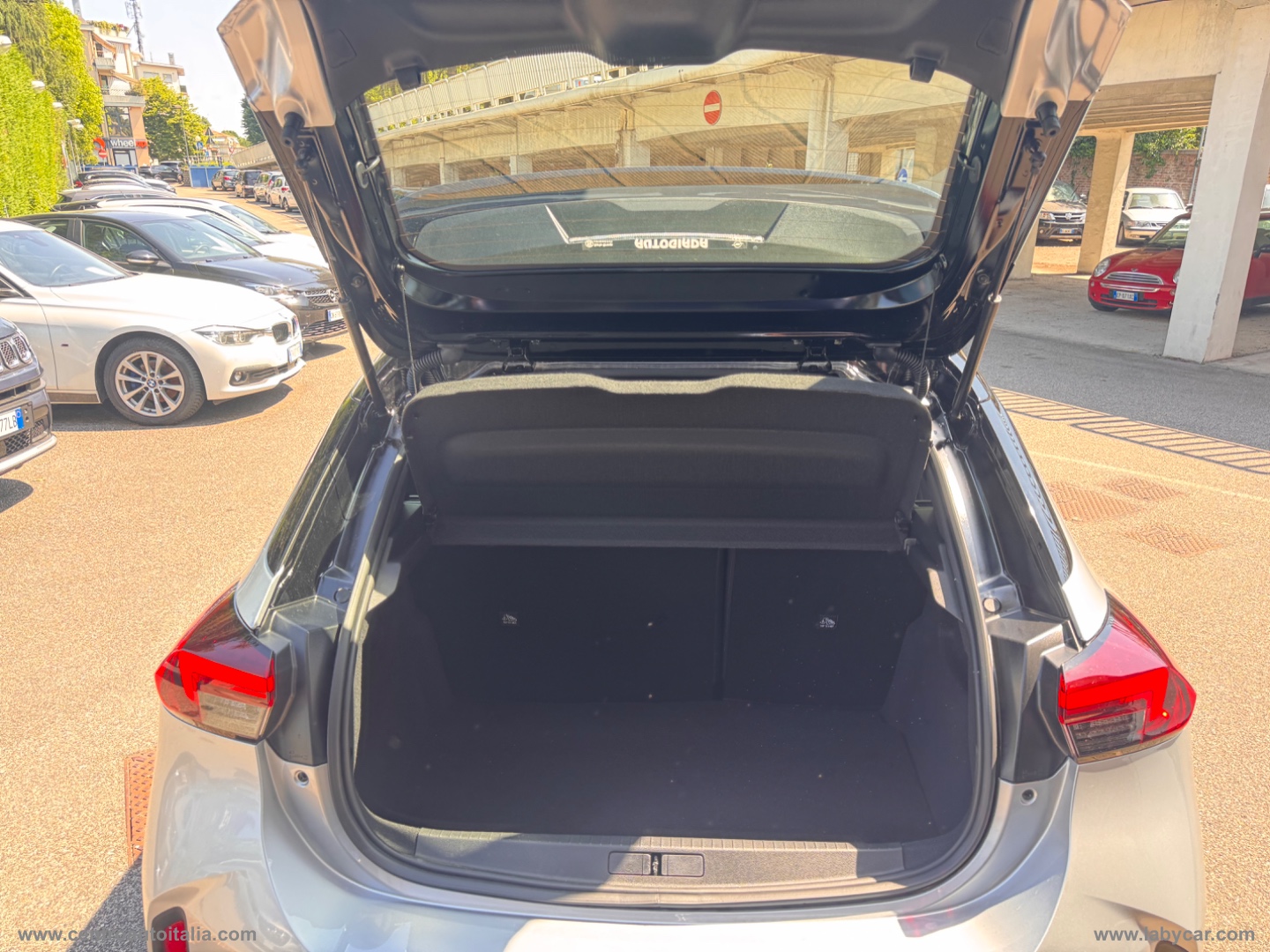 Corsa Hybrid 110 CV aut. GS - immagine 26