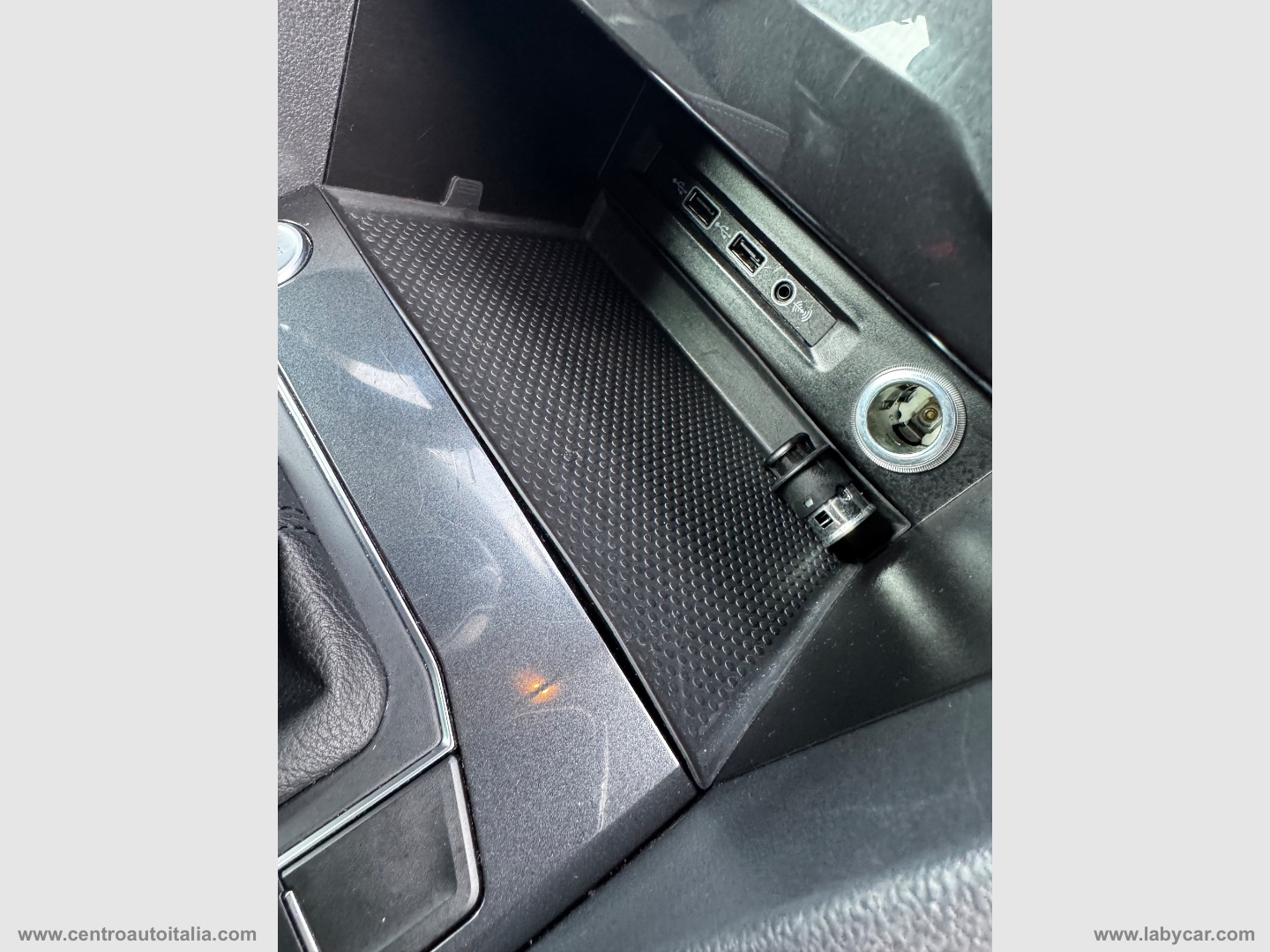 Tiguan 2.0 TDI DSG 4MOTION Advanced BMT - immagine 26