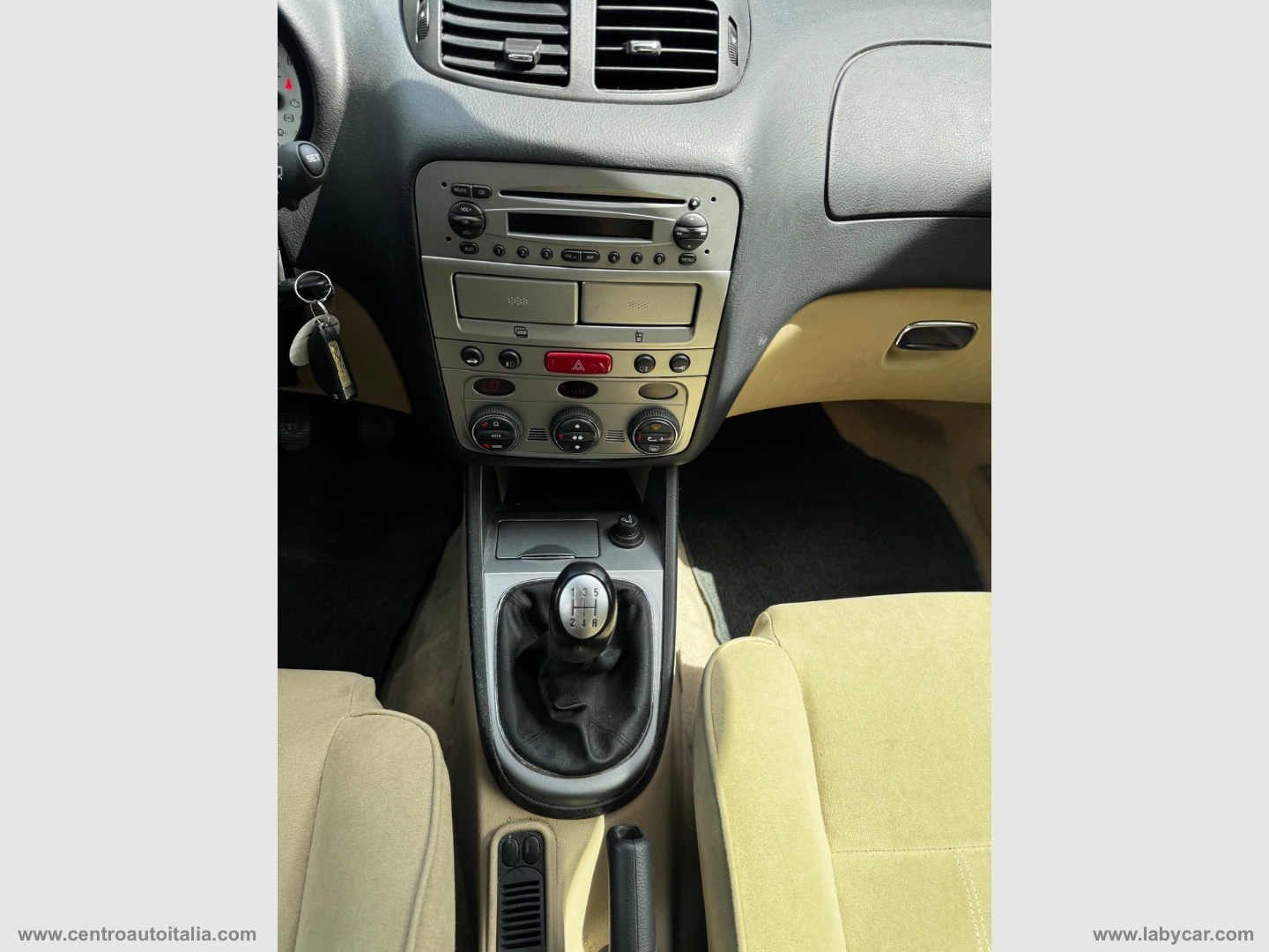 147 1.6 16V TS 105CV 5p. Black Line - immagine 26