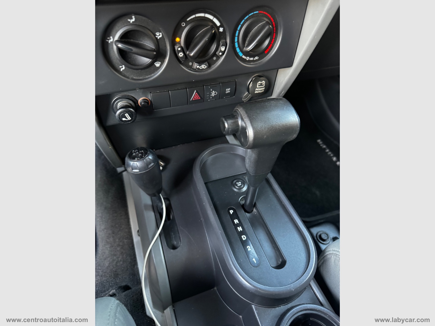 Wrangler 2.8 CRD Sport Auto - immagine 26