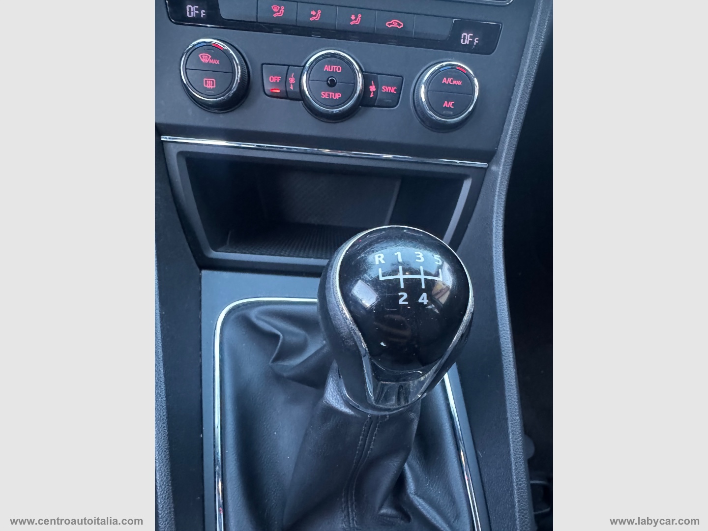 Leon 1.6 TDI 105 CV ST S/S Bus.HIGH - immagine 26