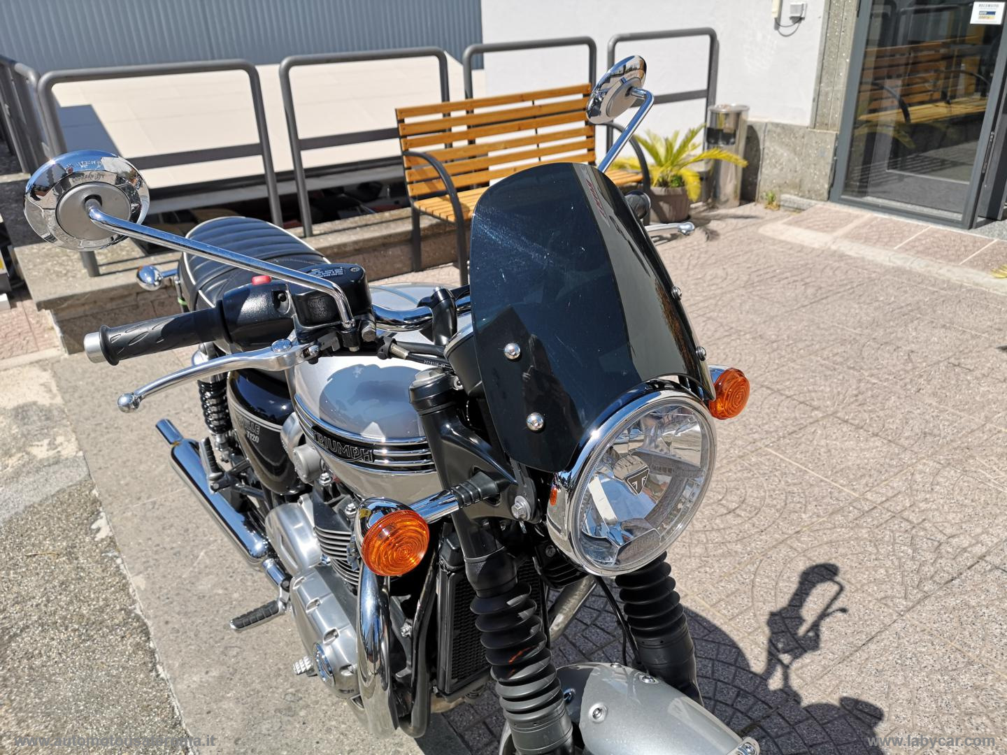 Bonneville T 120 PROMO WEB - immagine 26