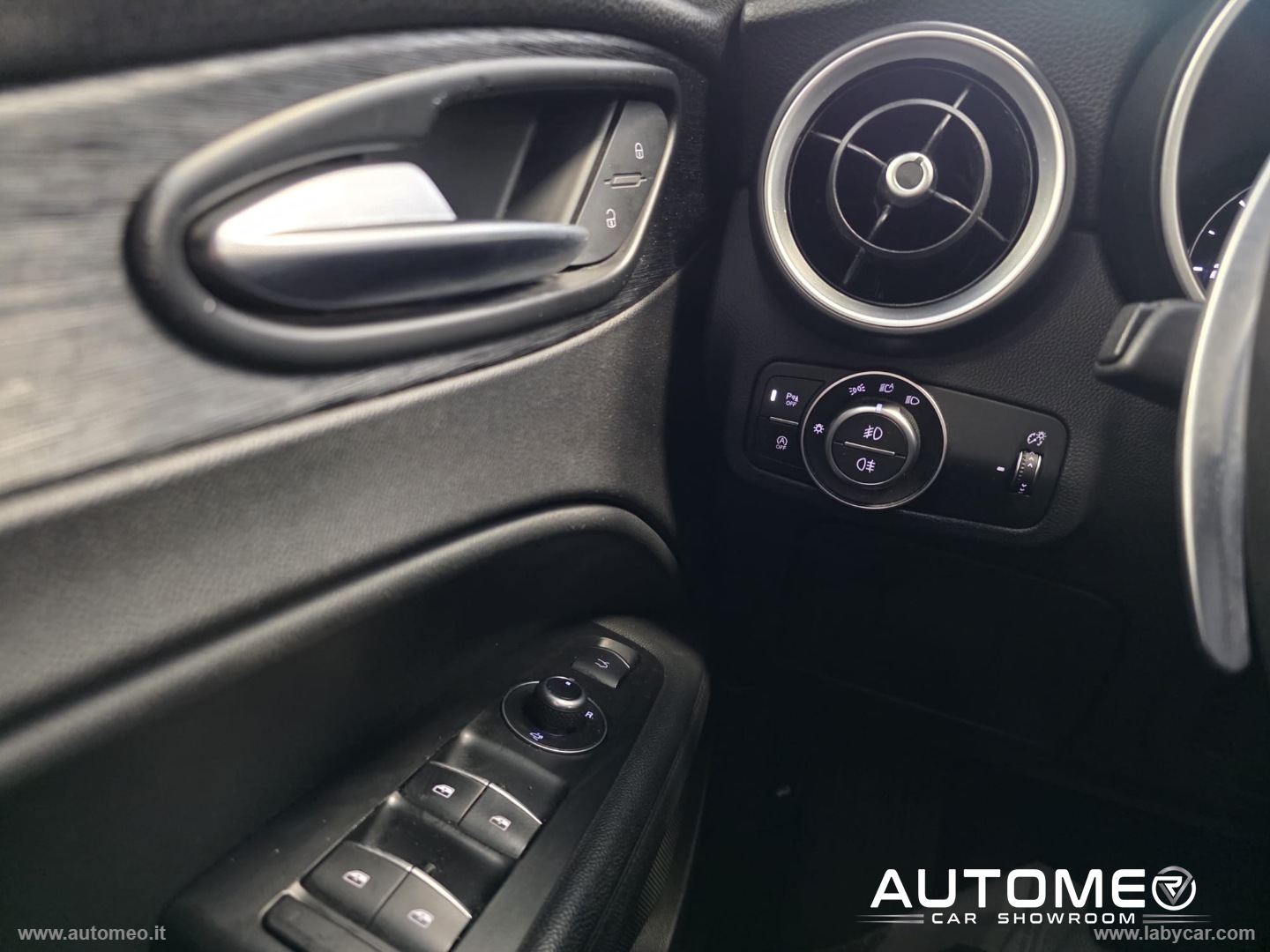 Stelvio 2.2 T.diesel 190 CV AT8 Q4 Bus. UNICO PROPRIETARIO - immagine 26