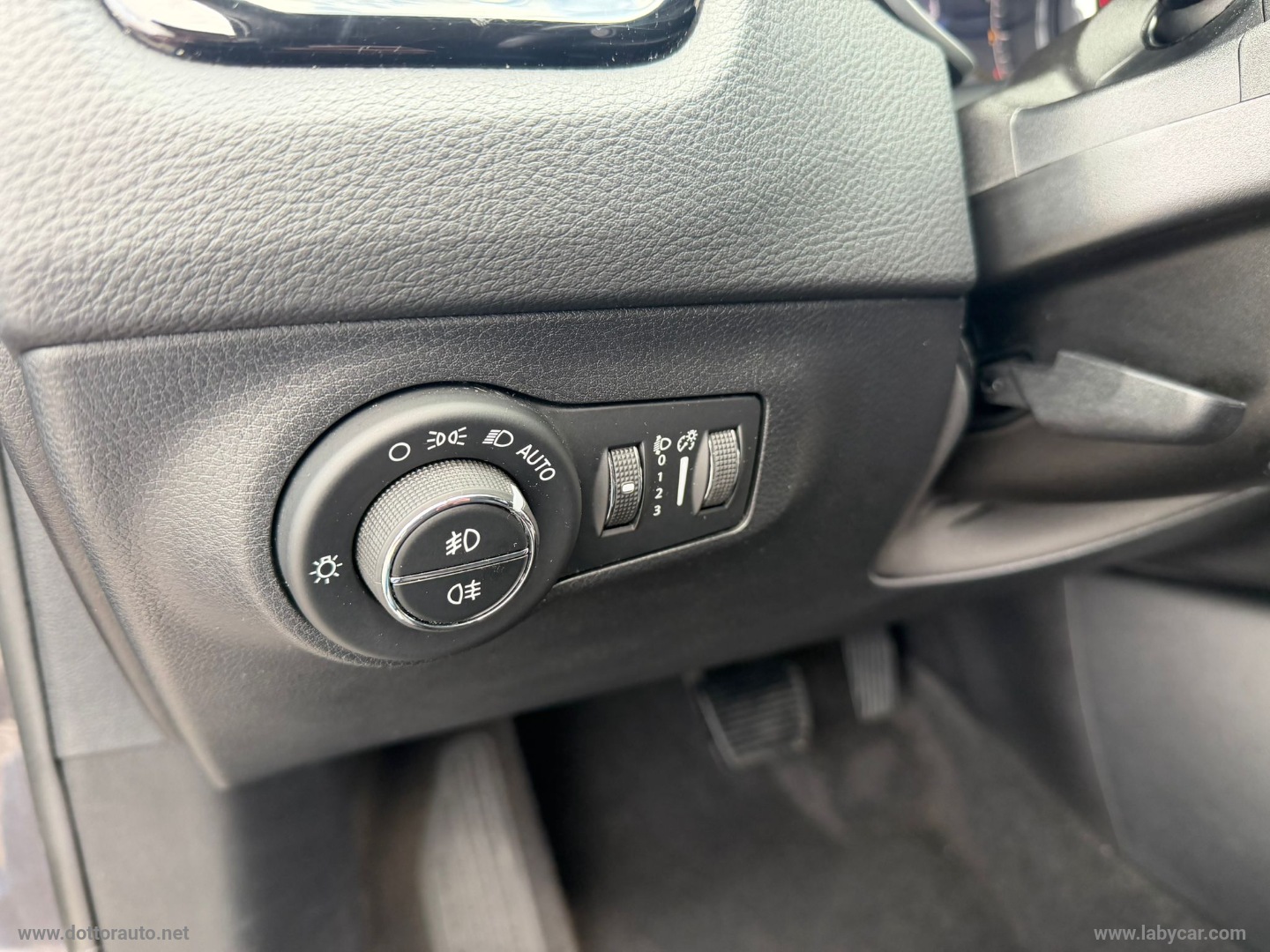 Compass 2.0 Mjt II aut. 4WD Limited - immagine 26