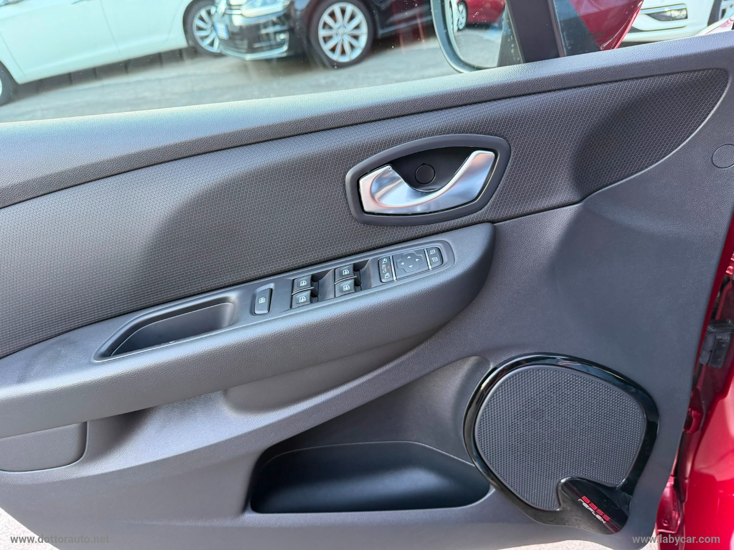 Clio dCi 8V 90 CV S&S 5p. Energy Excite - immagine 26