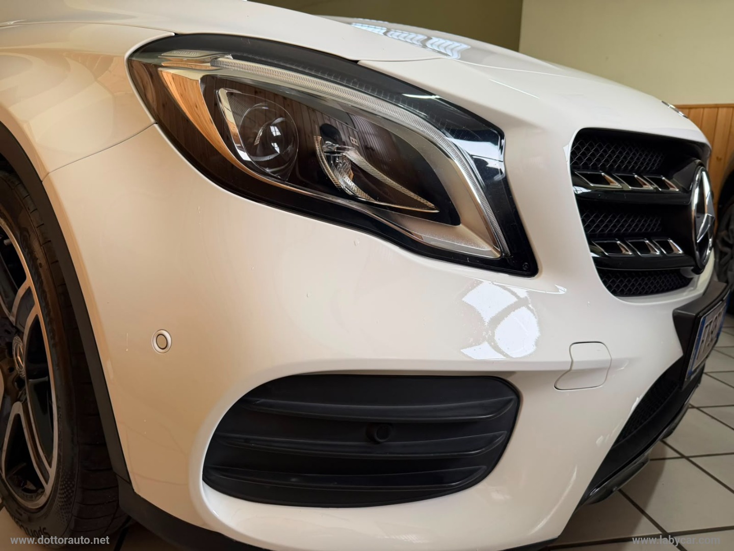 GLA 200 d Automatic 4Matic Premium - immagine 26