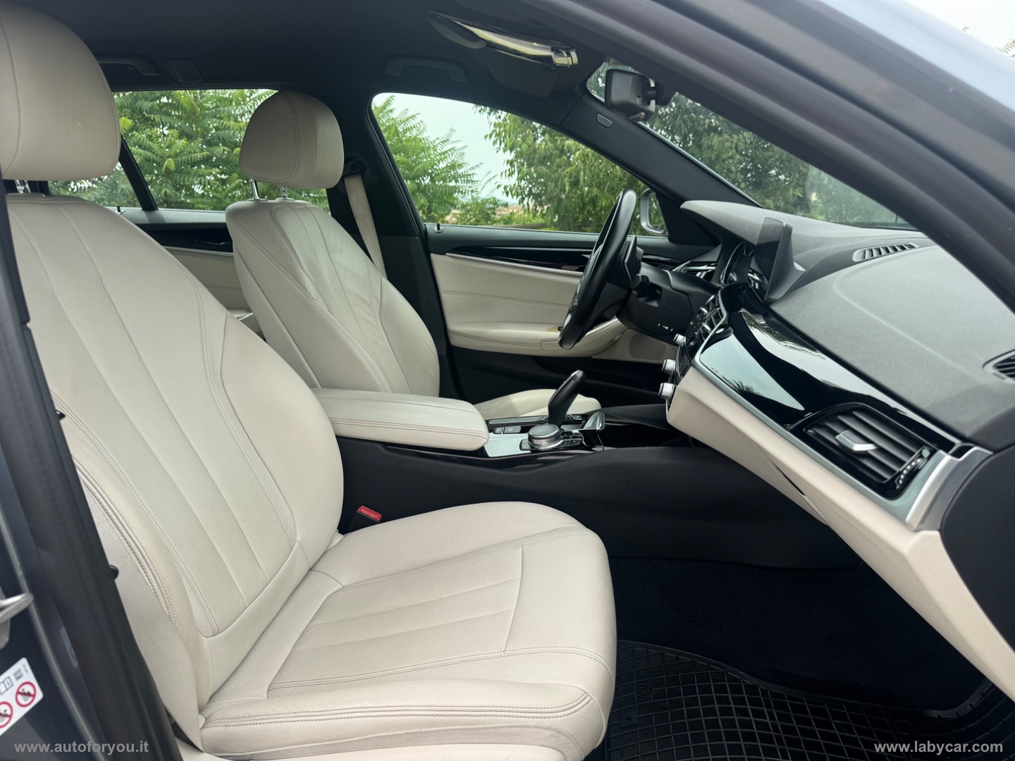 520d xDrive Touring Luxury - immagine 26