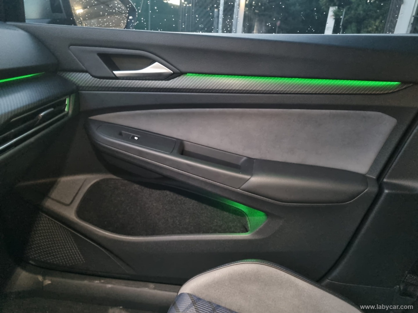 Golf 2.0 TSI R DSG 4Motion 20 years - immagine 26