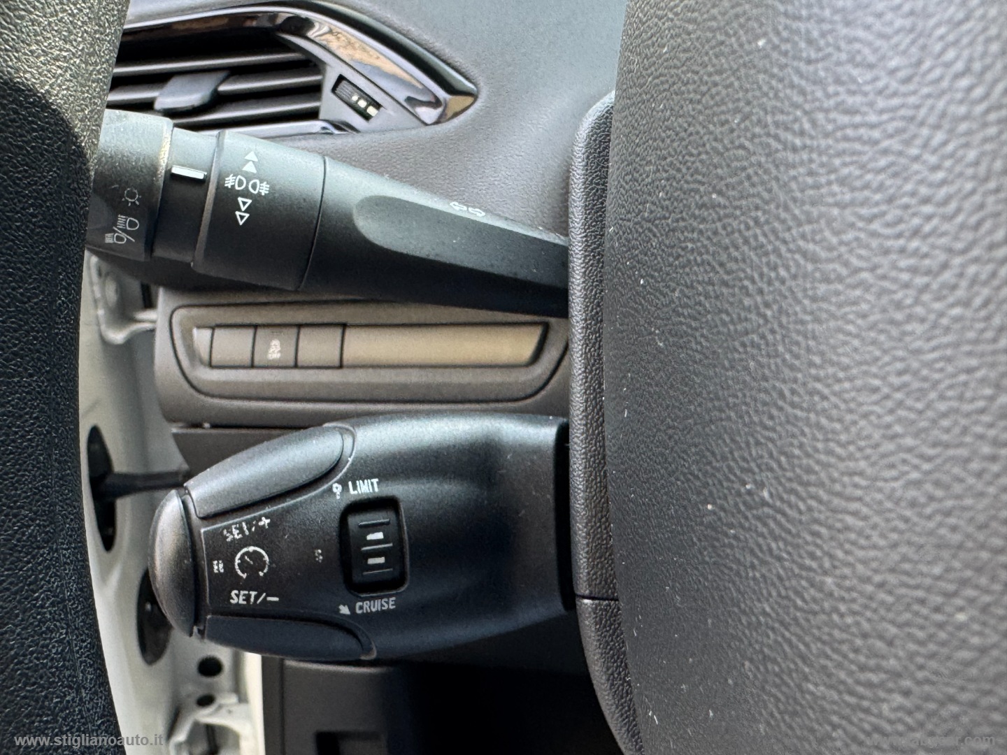 208 1.4 HDi 68 CV 5p. Business - immagine 27