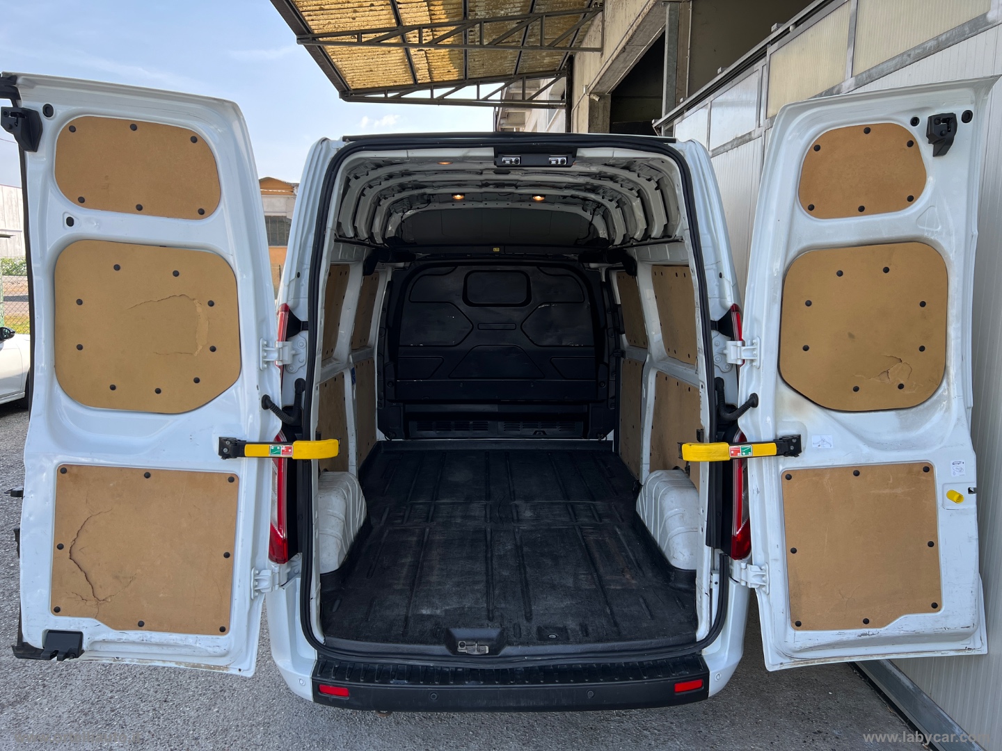 Tran.Cust.300 2.0EcoB.130 L2H2 F.Trend FORD TRANSIT CUSTOM 300 L2H2 PLTA 2.0 CDTI 130 Cv + IVA - immagine 27