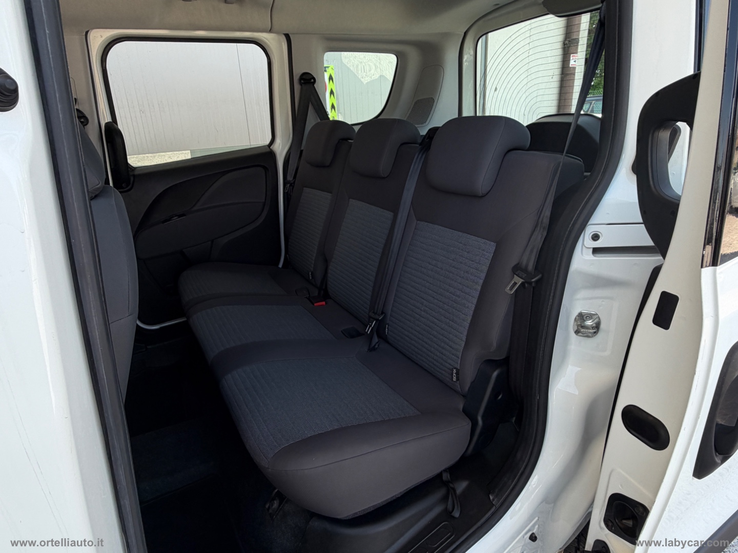Doblò 1.6 MJT 95 CV Lounge - immagine 27