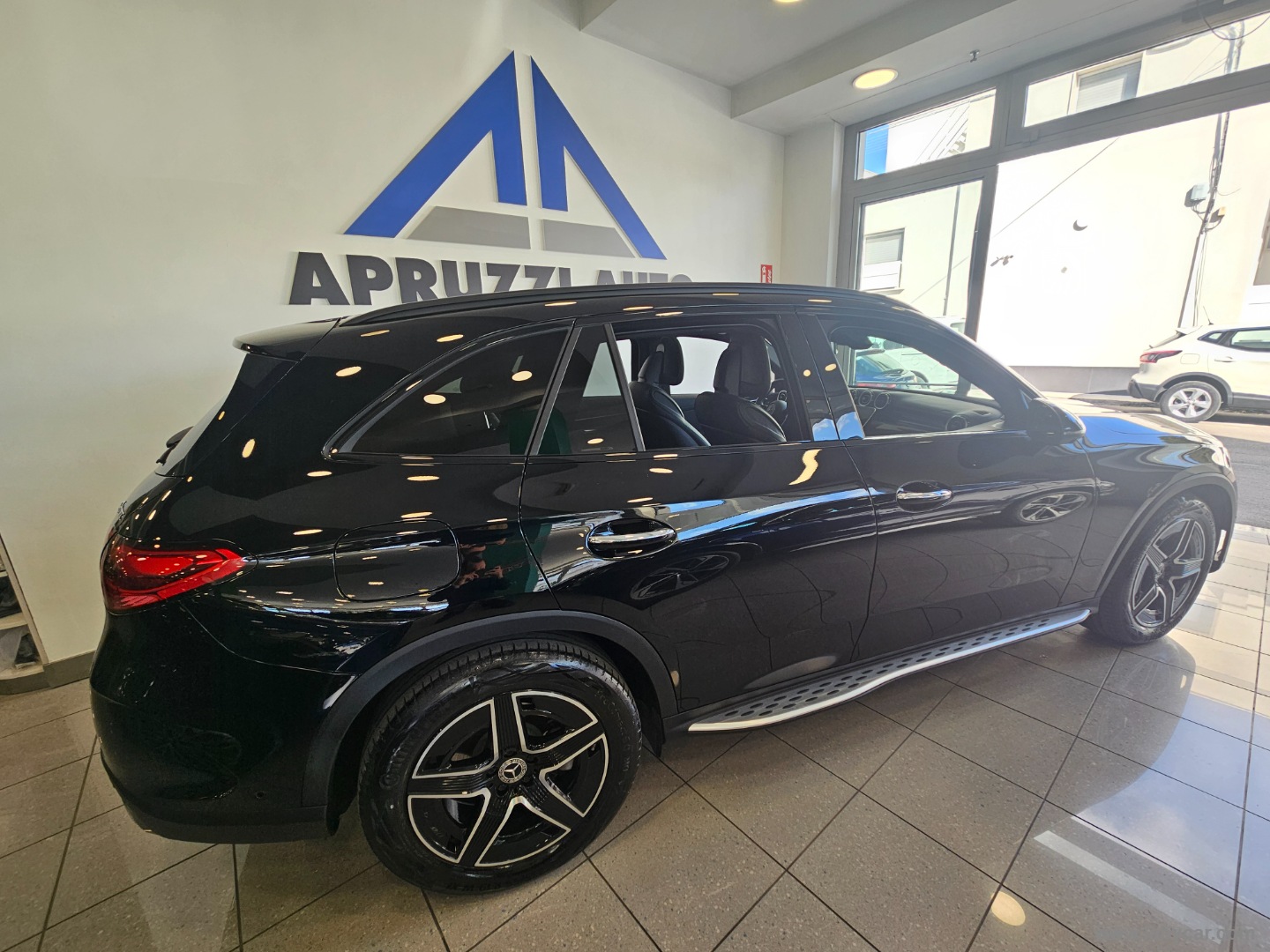 GLC 220 d 4Matic AMG Line Premium - immagine 27