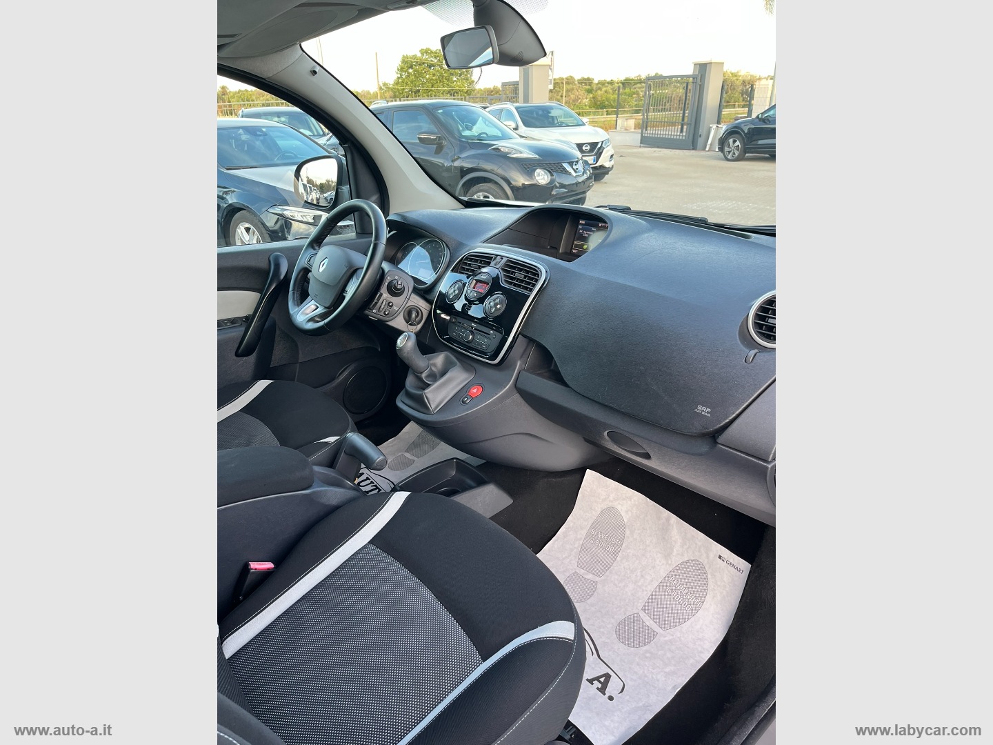 Kangoo 1.5 dCi 90 CV 5p. S&S Live - immagine 27