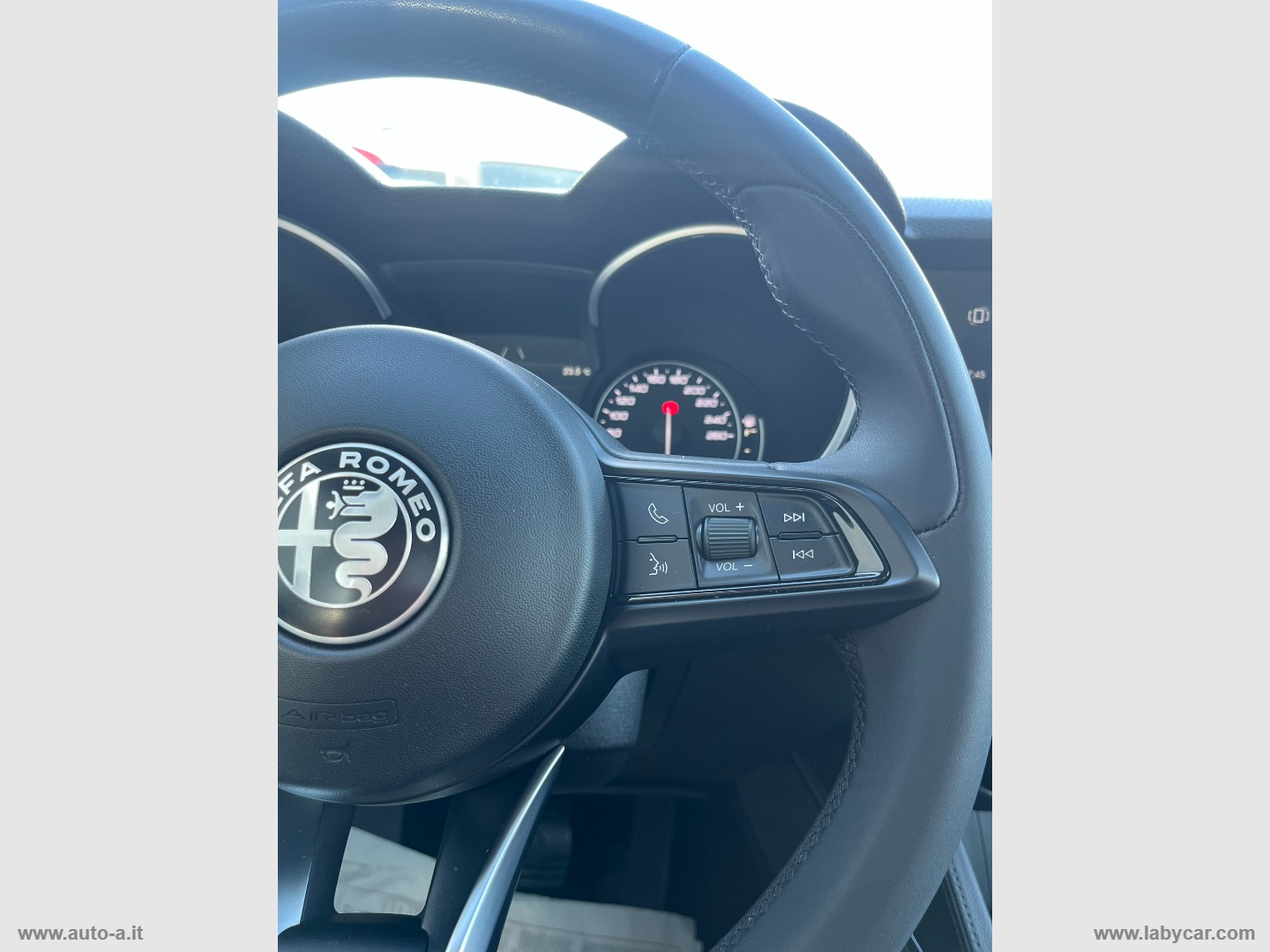 Stelvio 2.2 T.diesel 190 CV AT8 Q4 BUSINESS - immagine 27