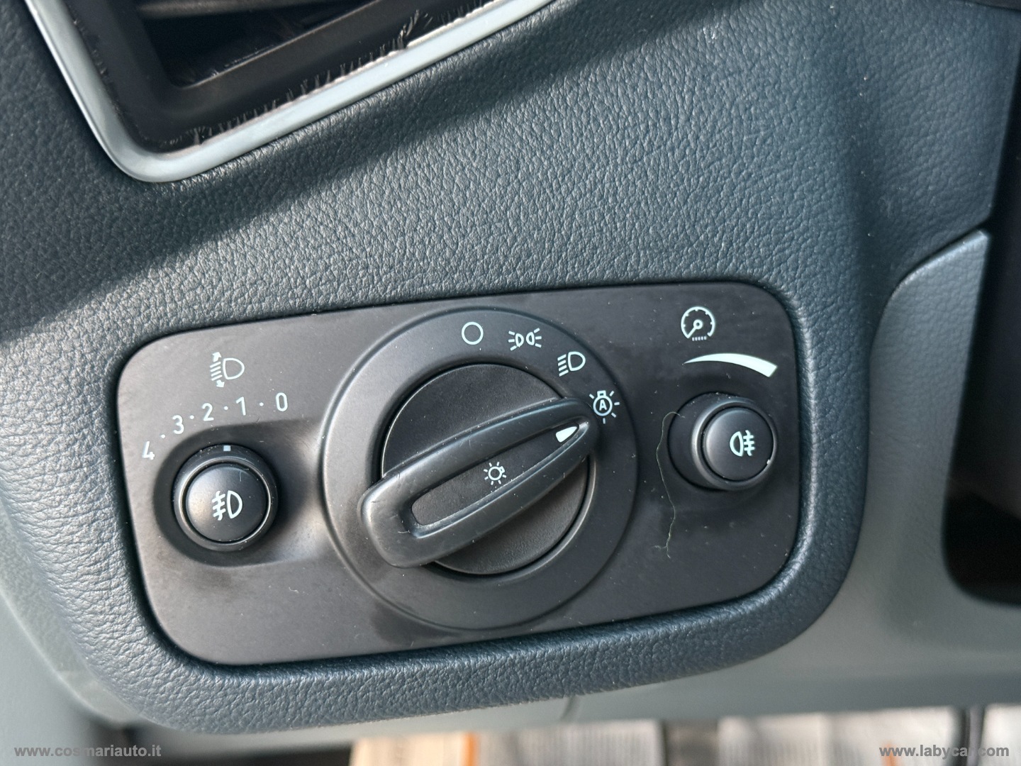 C-Max 1.6 TDCi 115 CV Titanium - immagine 27