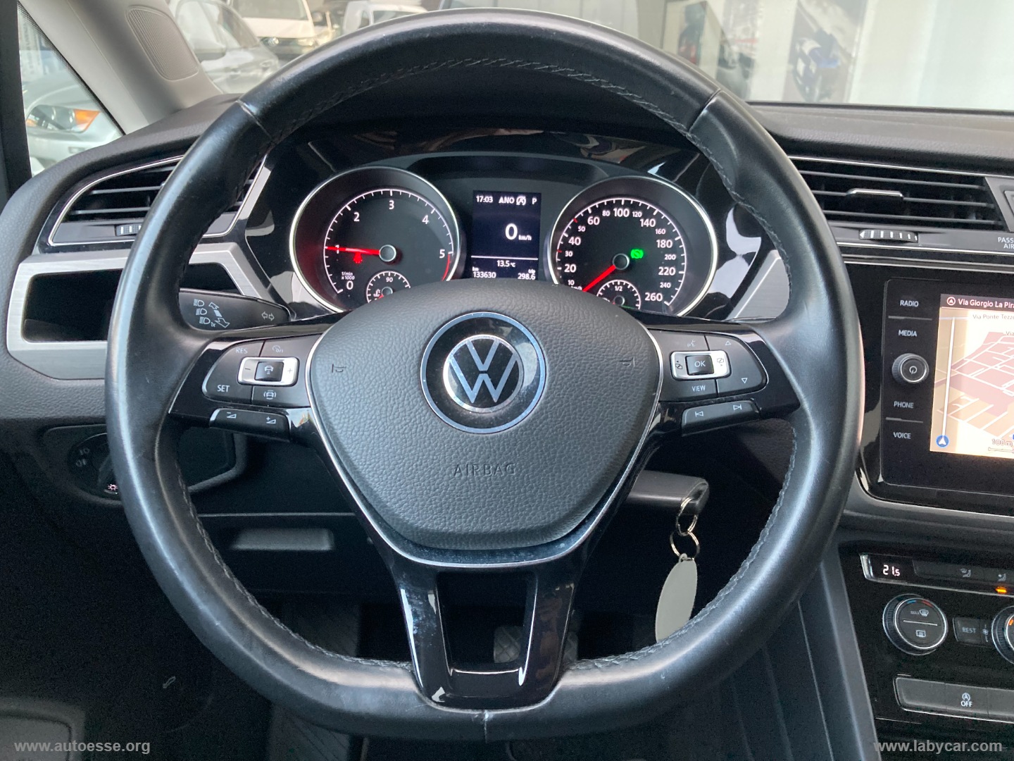 Touran 2.0 TDI 150 CV DSG Business BMT - immagine 27
