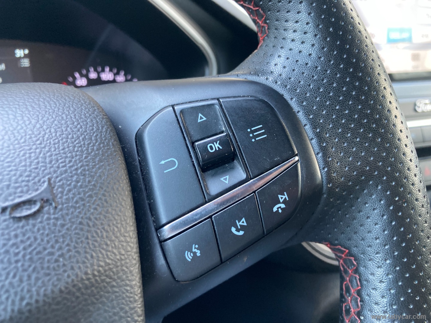 Focus 1.0 EcoBoost 125 5p. ST-LINE - immagine 27