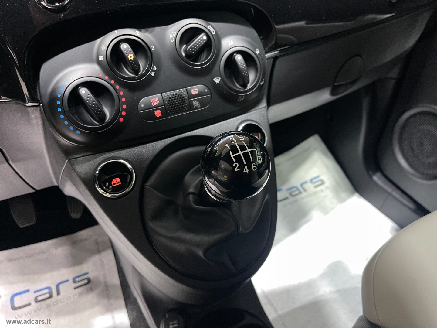 500 Cabrio Hybrid DOLCEVITA *NEOPATENTATI* - immagine 27