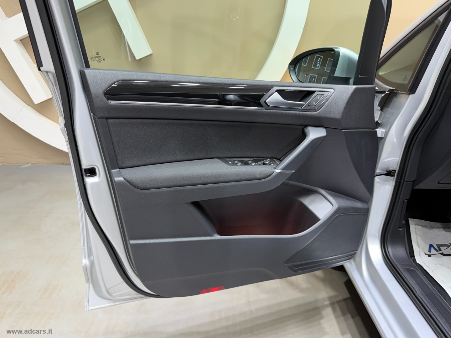 Touran 2.0 TDI 150 CV Business BMT *7 POSTI* - immagine 27