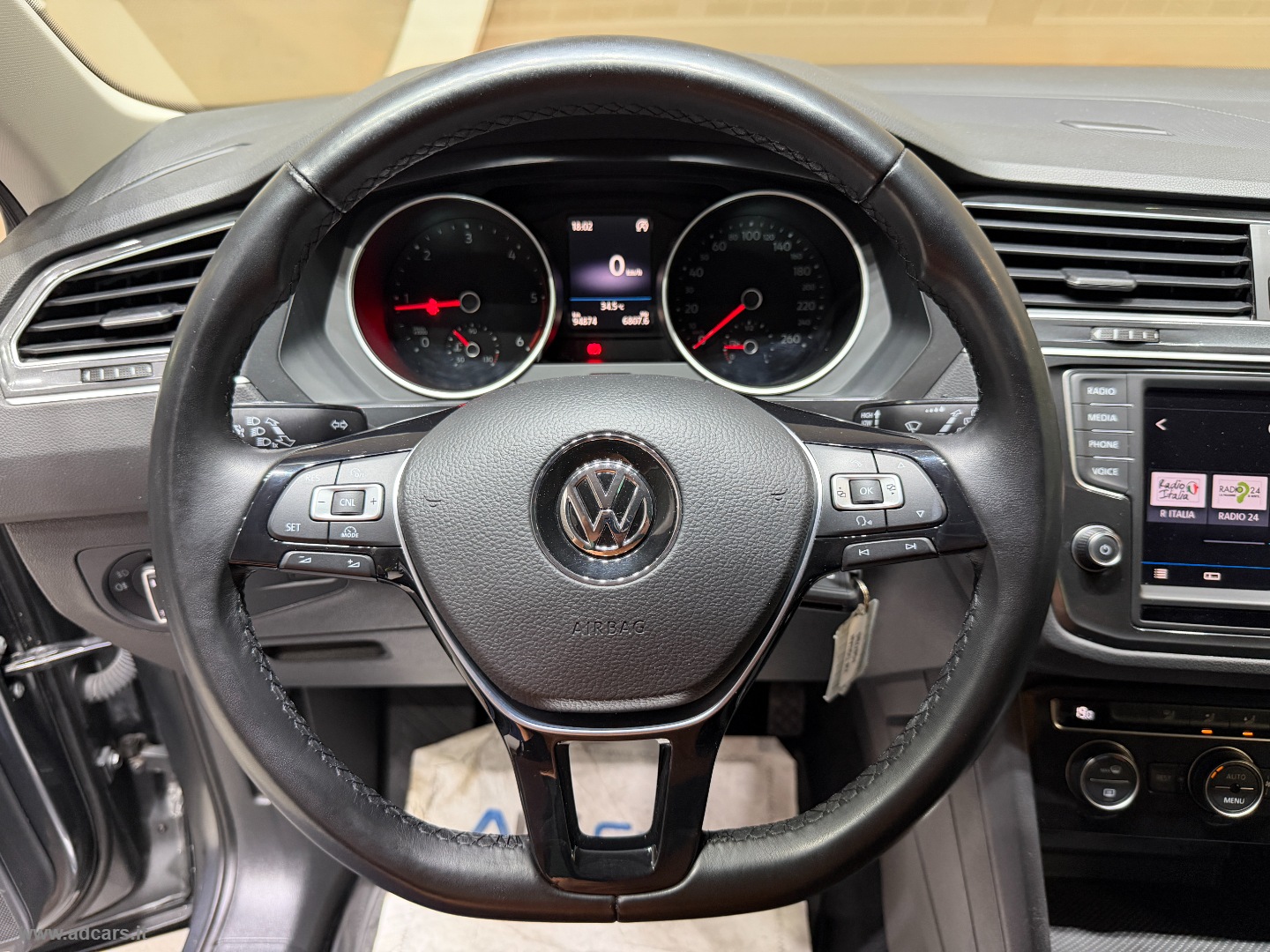 Tiguan 1.6 TDI Style BMT *BOOK SERVICE VW*1 PROPR.* - immagine 27