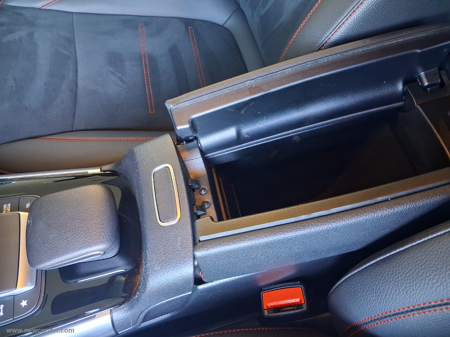 GLA 200 d Automatic Premium - immagine 27