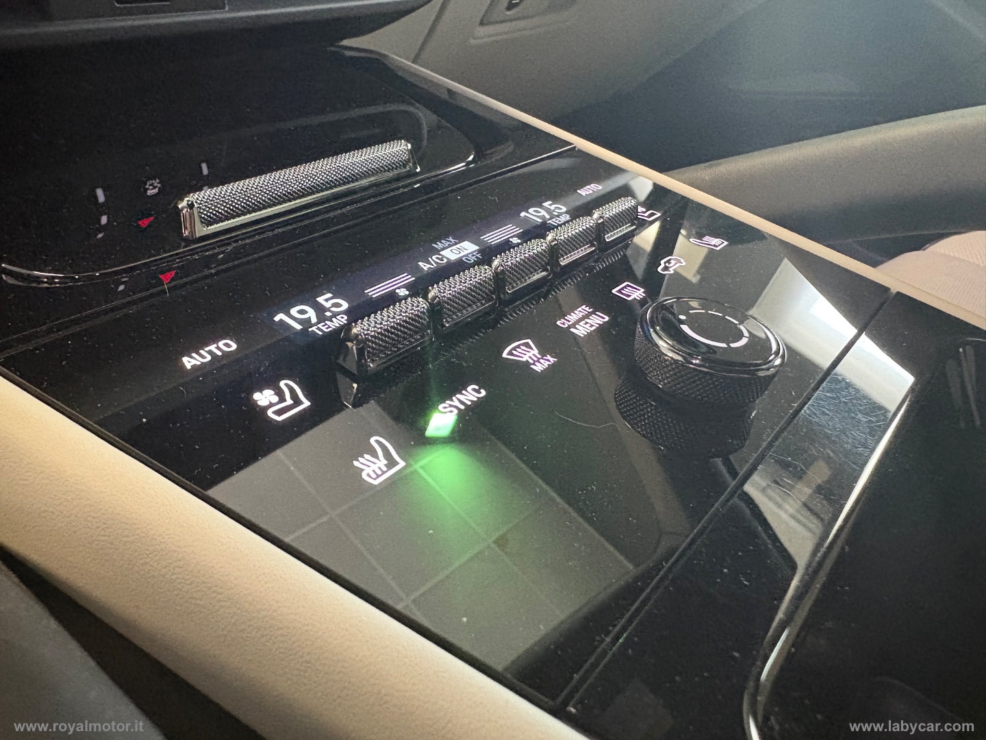 Cayenne Coup? 3.0 V6 E-Hybrid - immagine 27