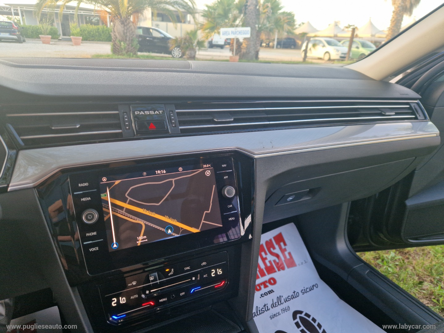 Passat Var. 2.0 TDI DSG Business TETTO - immagine 27