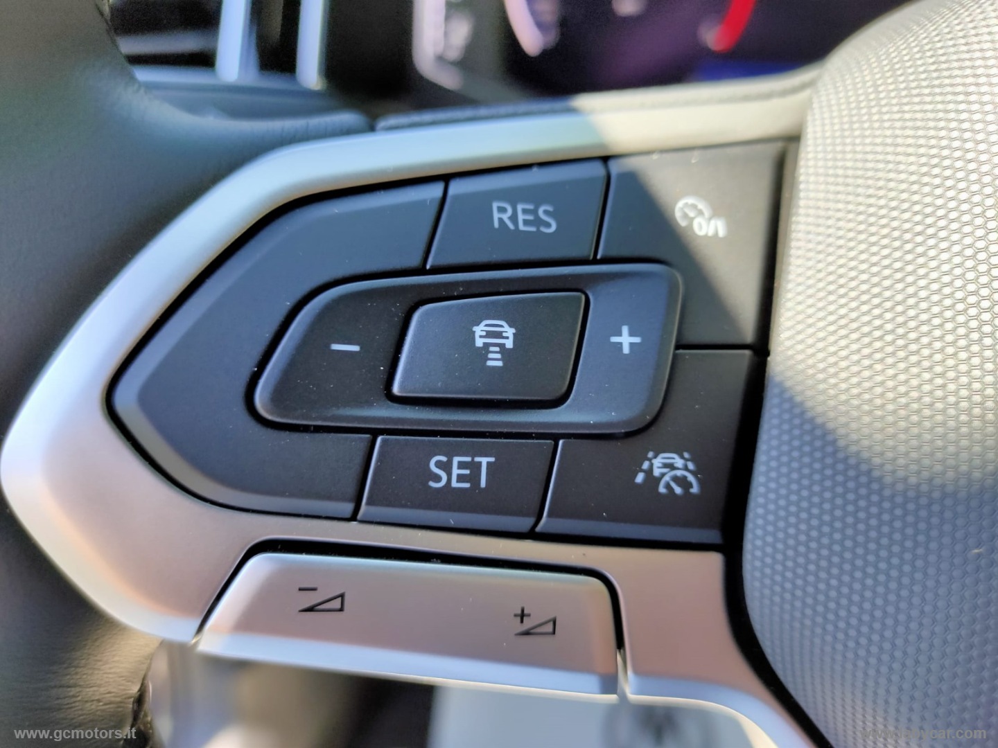 Volkswagen Taigo Taigo 1.0 TSI 115 CV R-Line - Immagine 27