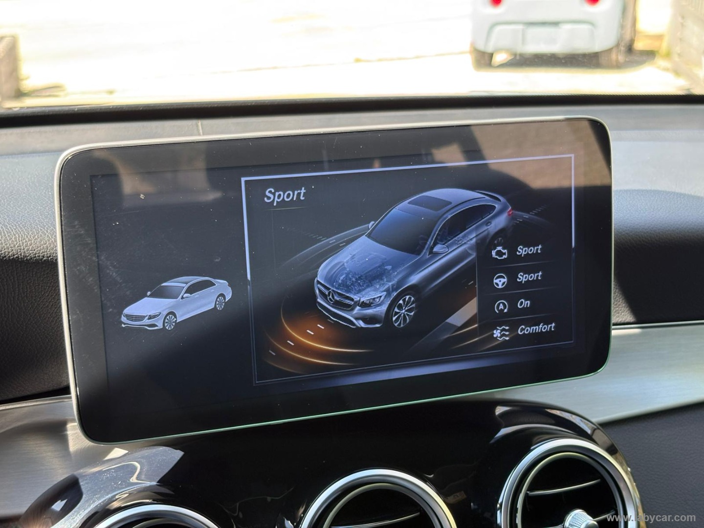 GLC 220 d 4Matic Coupé Premium - immagine 27