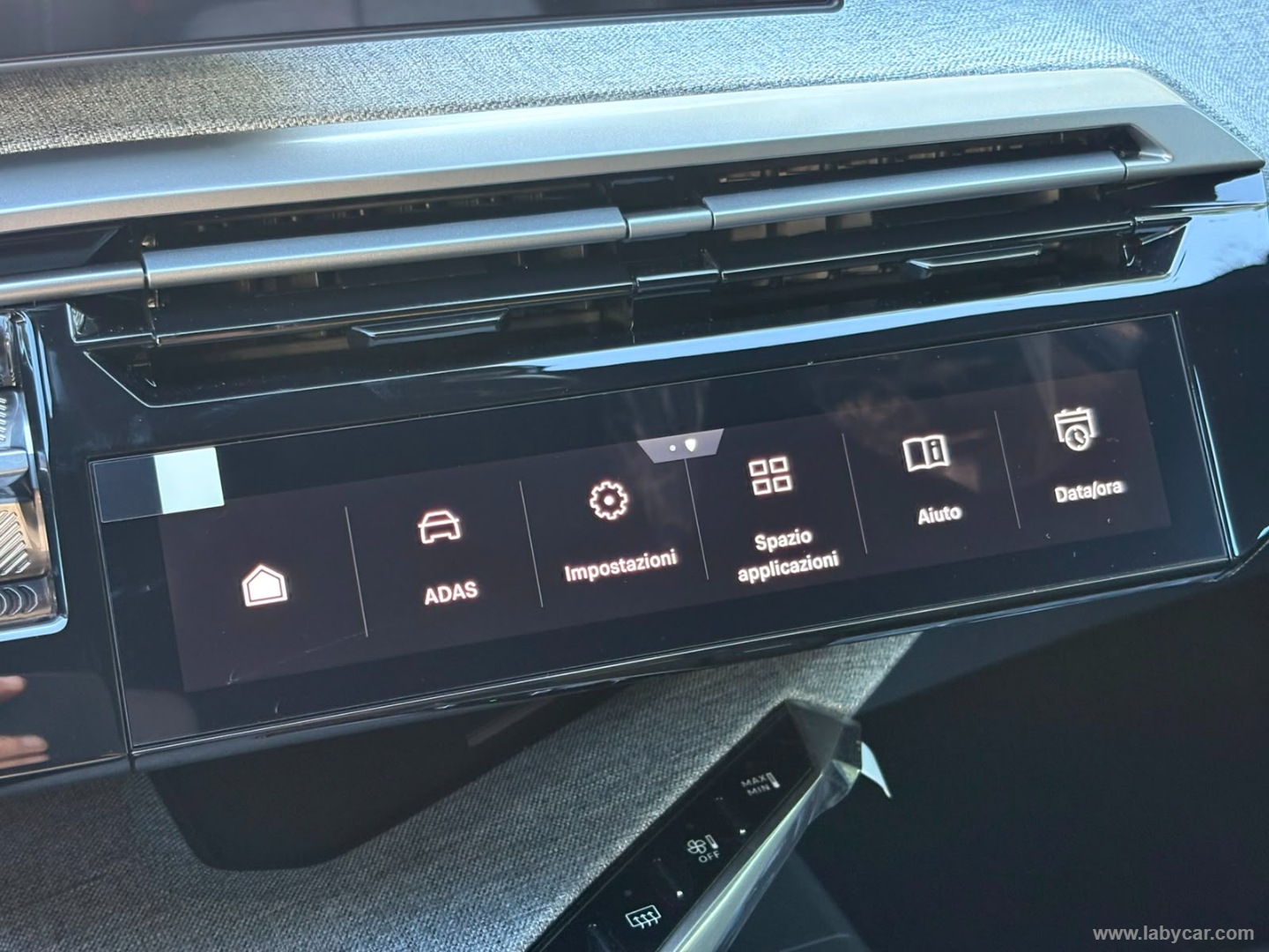 Peugeot 3008 Hybrid 145 e-DCS6 GT - Immagine 27