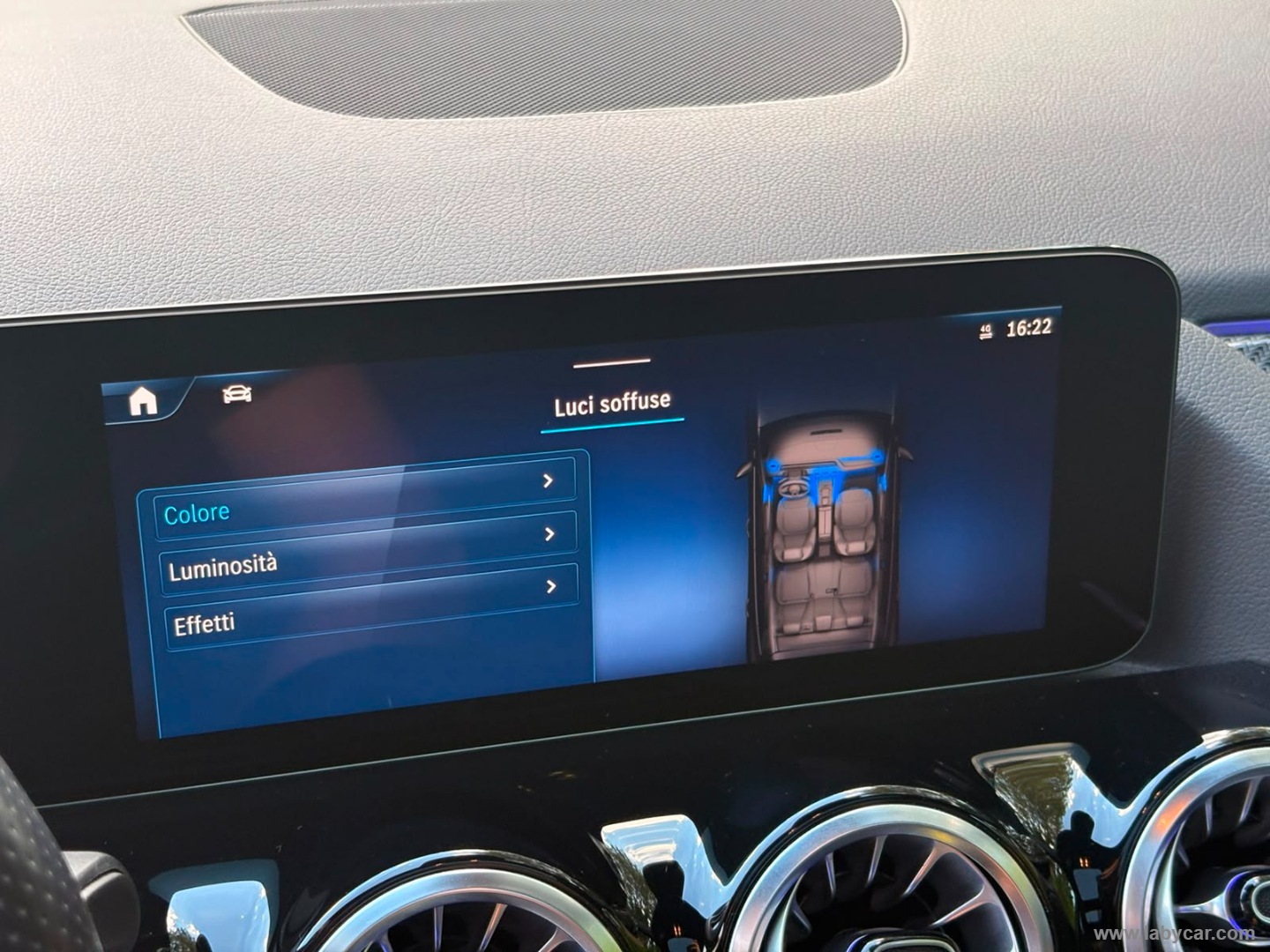 Mercedes-Benz Classe GLA GLA 180 d Automatic AMG Line Adv.Plus - Immagine 27