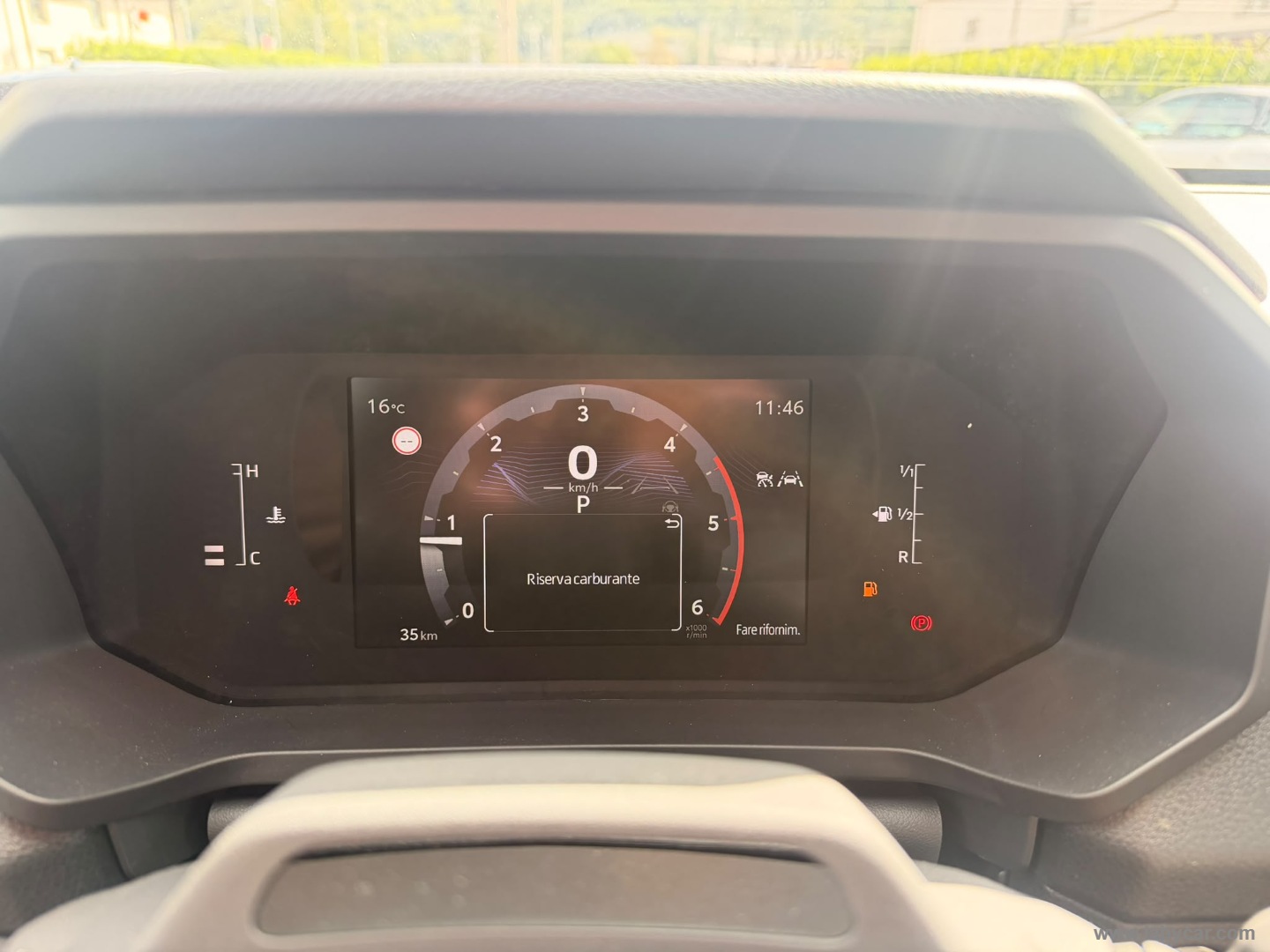 Toyota Hilux 2.8 D-4D 48V A/T 4WD DC Hilux - Immagine 27