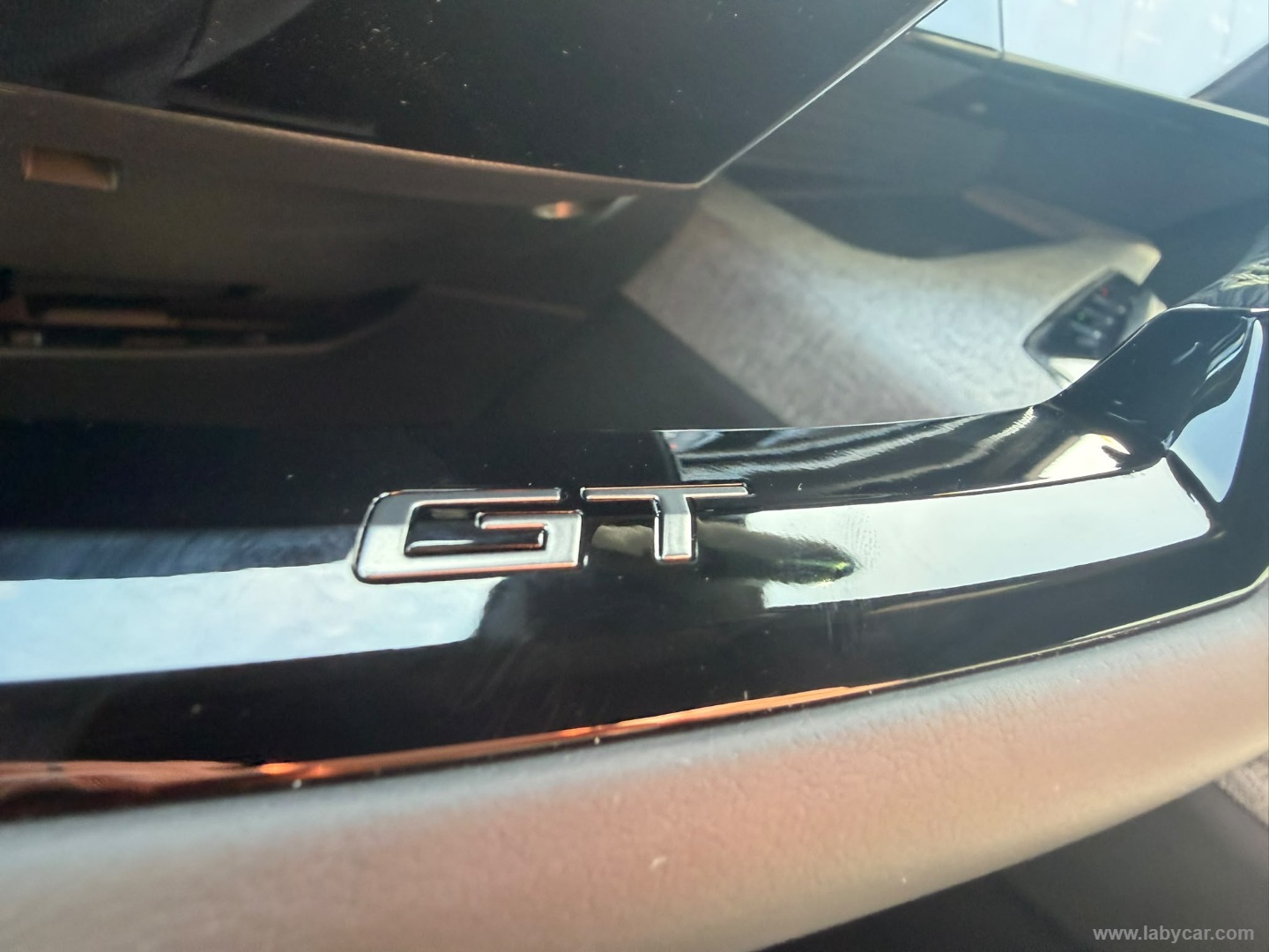 Peugeot 3008 Hybrid 145 e-DCS6 GT - Immagine 27