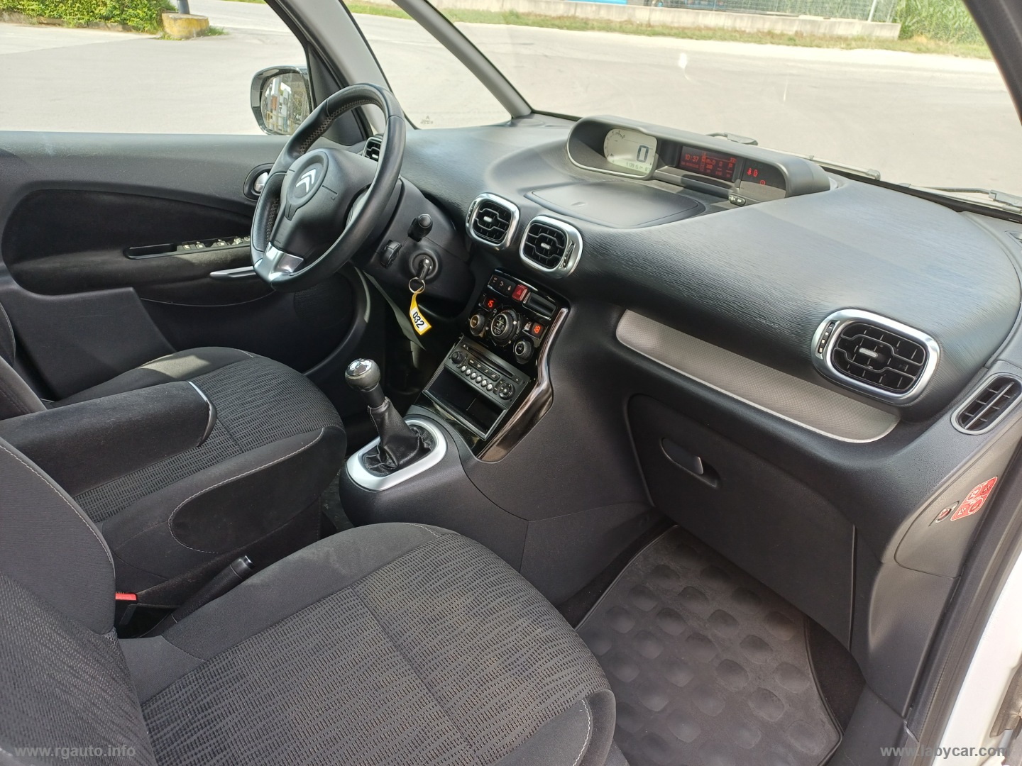 C3 Picasso 1.6 HDi 90 Exclusive - immagine 27
