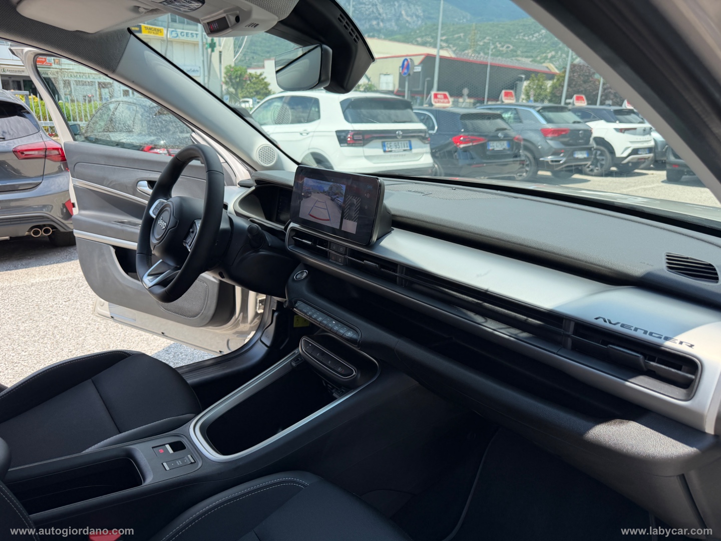 Avenger BEV Summit 420 156 CV - immagine 27