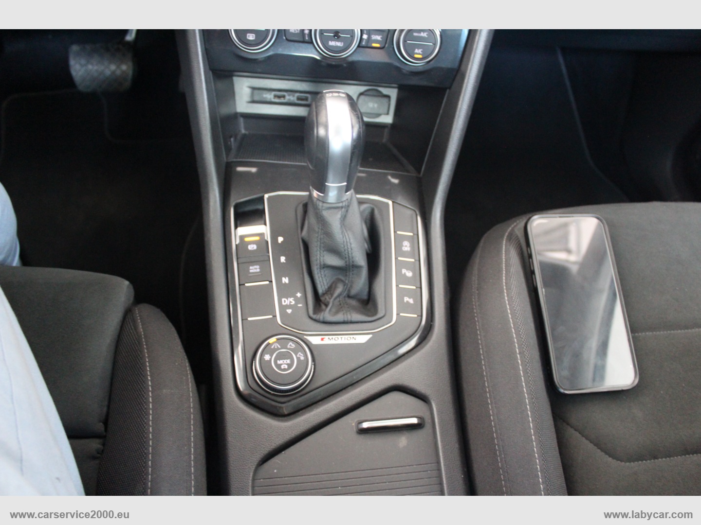 Tiguan 2.0 TDI DSG 4MOTION Advanced BMT - immagine 27