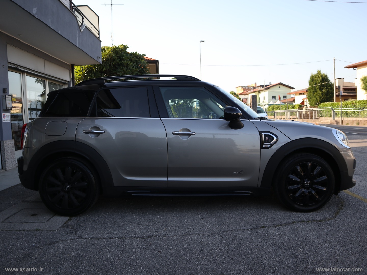 Mini Cooper SD Business Countryman ALL4 - immagine 27
