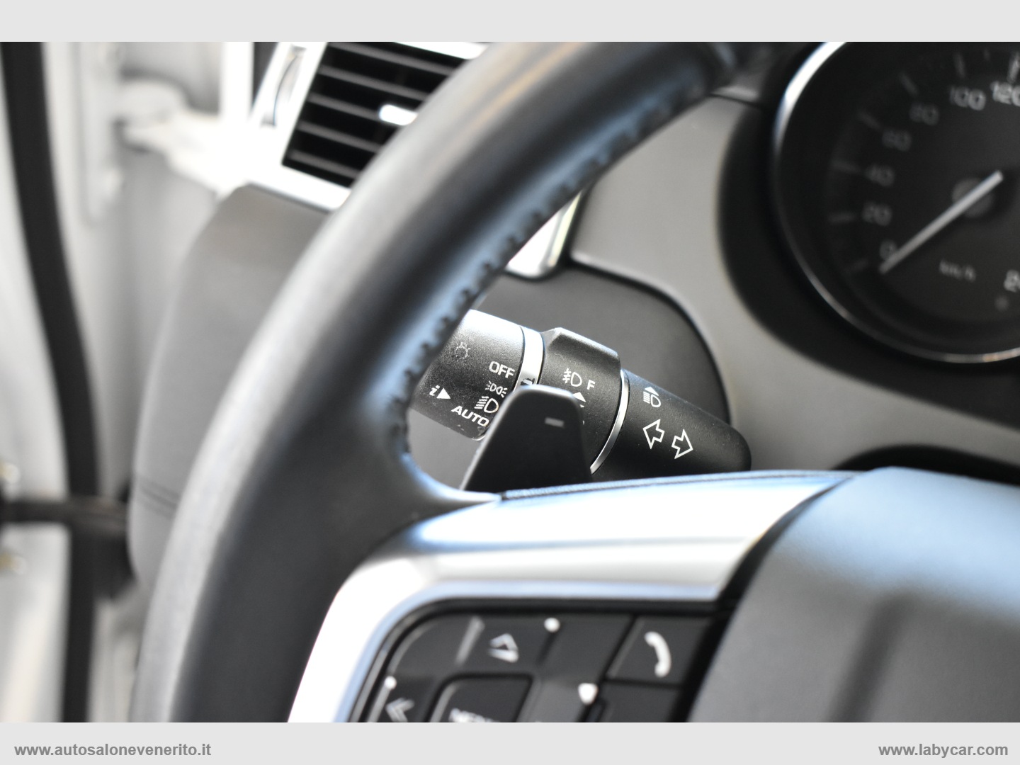 Discovery Sport 2.2 TD4 SE - immagine 27