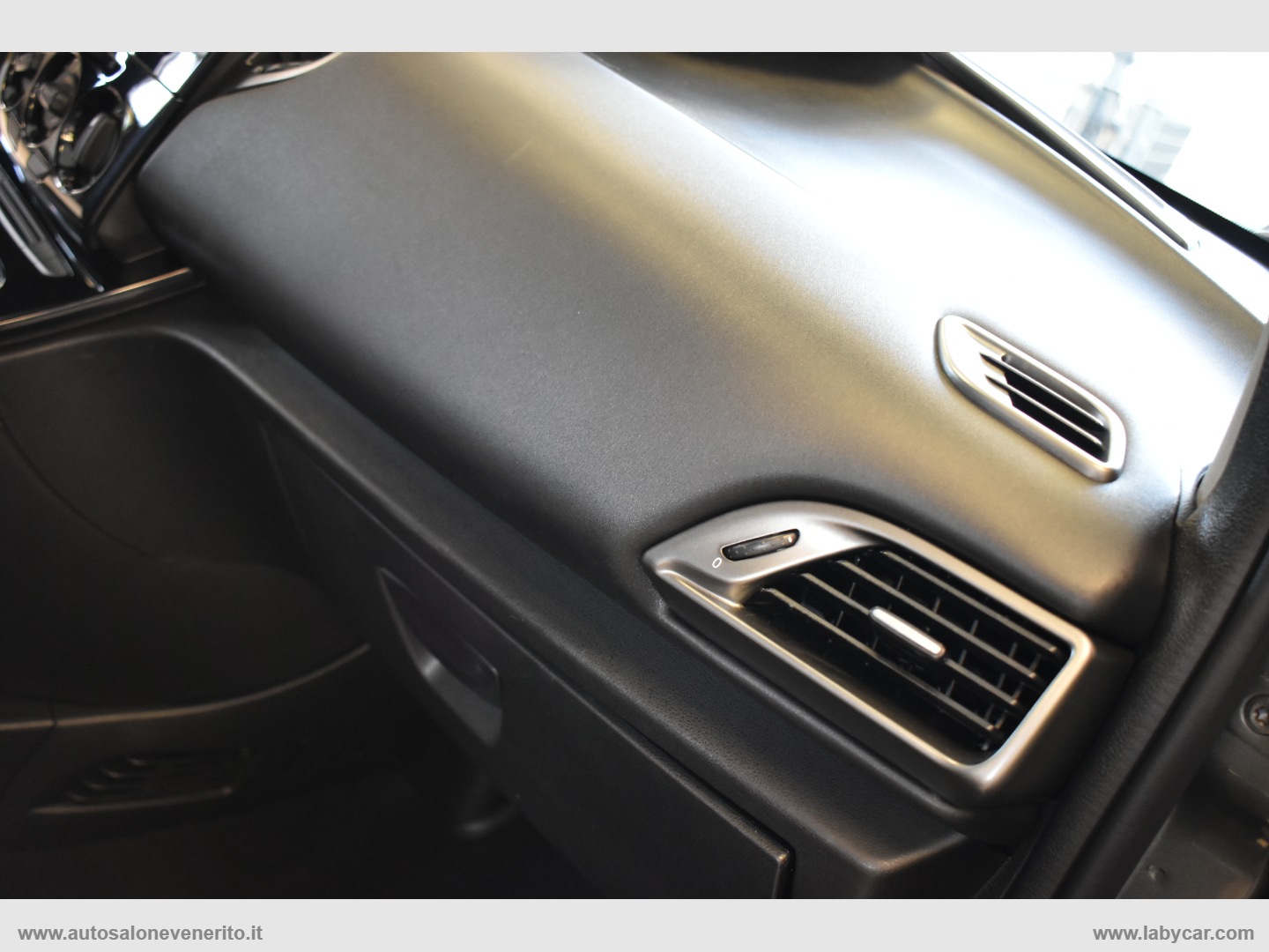 Ypsilon 1.2 69 CV 5p. Elefantino - immagine 27