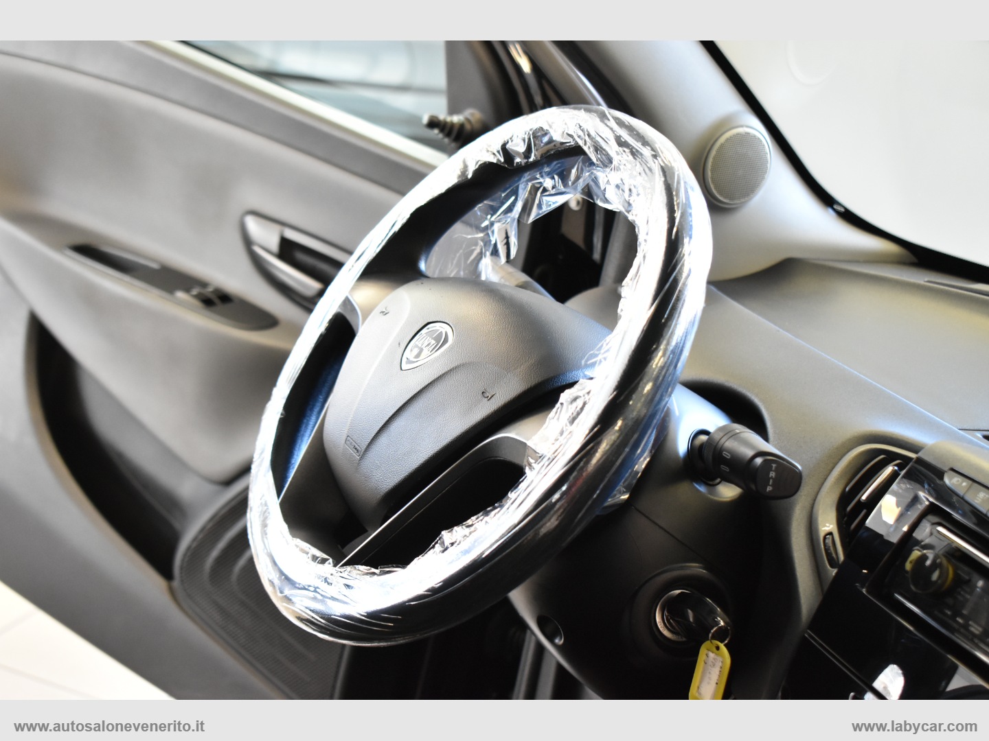 Ypsilon 1.2 69 CV 5p. Gold - immagine 27