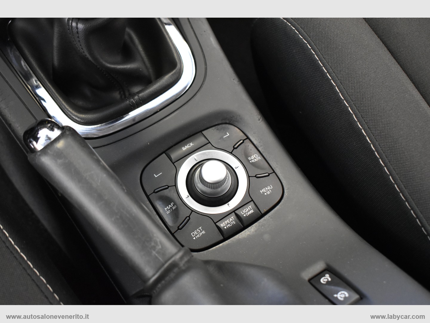Mégane 1.5 dCi 110 CV SporTour Wave - immagine 27
