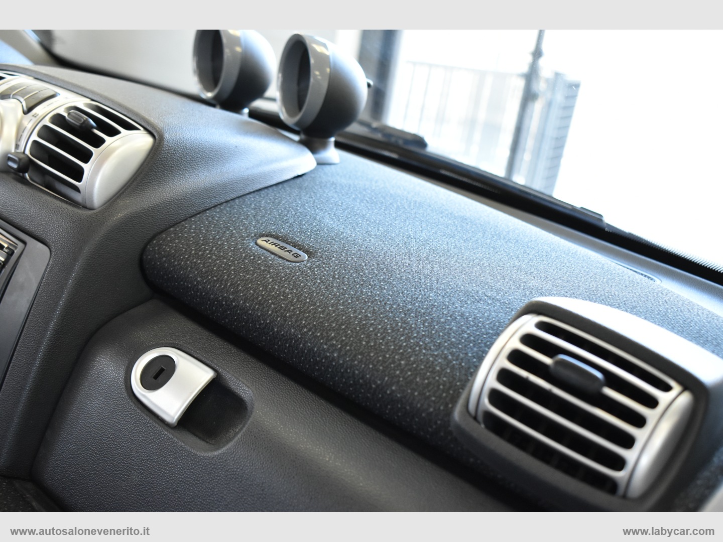 fortwo 1000 52 kW MHD coupé passion - immagine 27