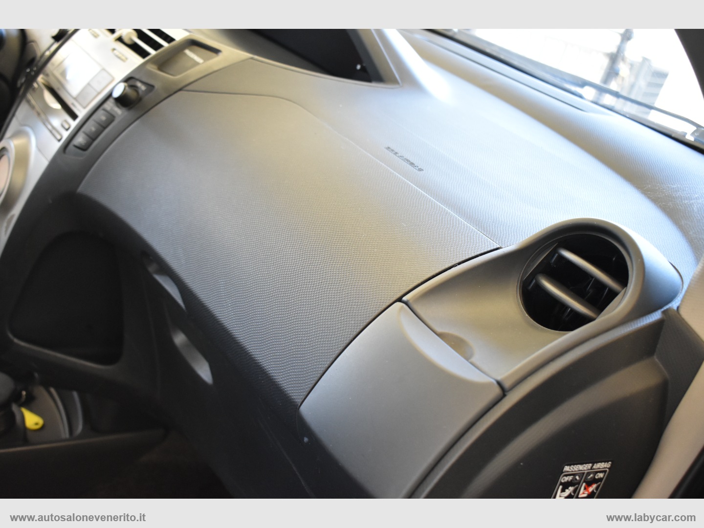 Yaris 1.4 D-4D 5p. Sol - immagine 27
